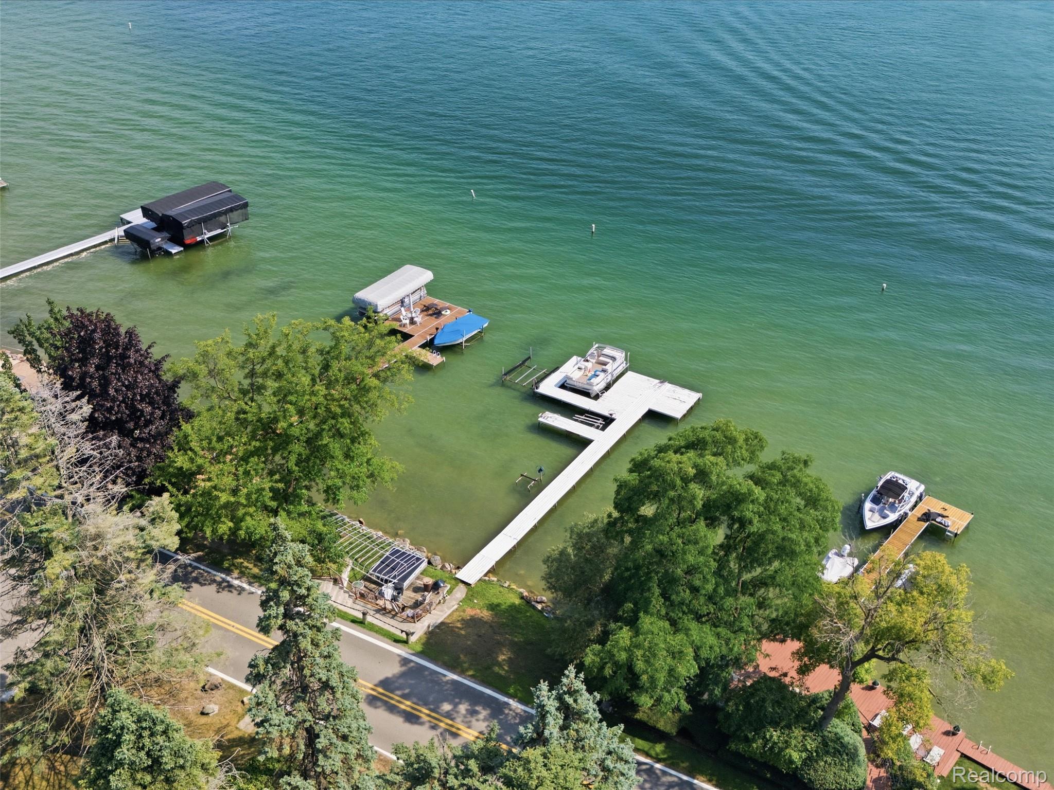3228 Pine Lake Road