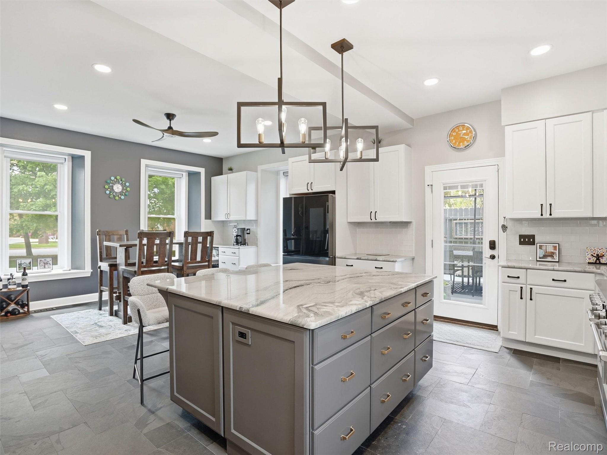7475 Pinehurst Circle