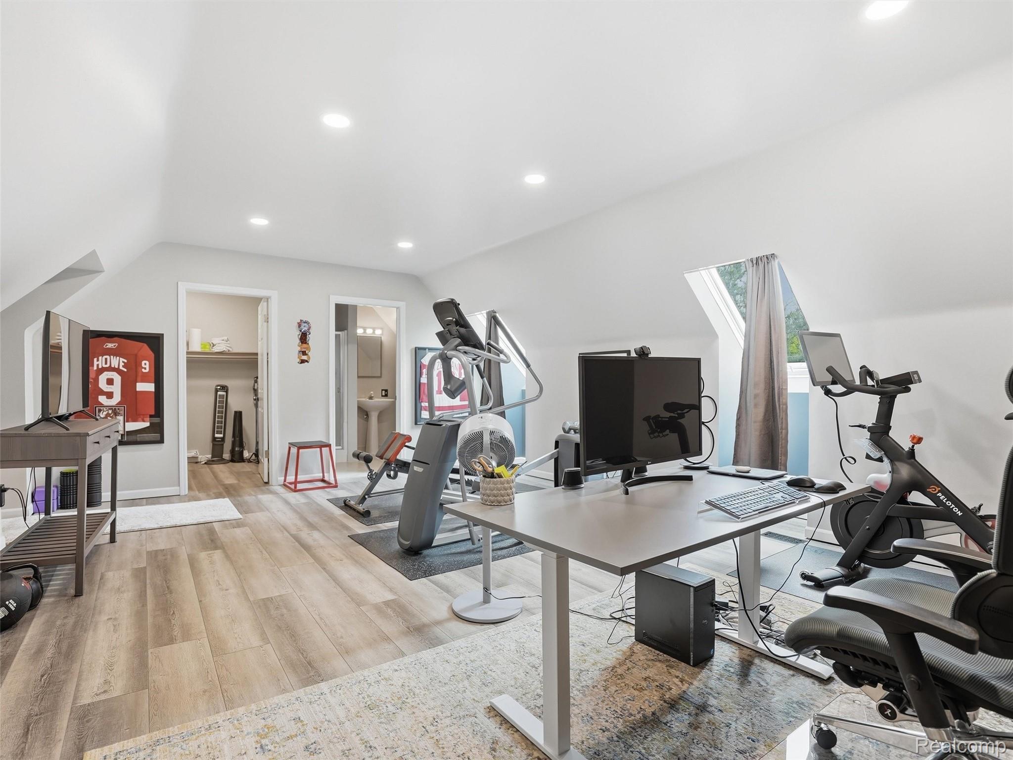 7475 Pinehurst Circle
