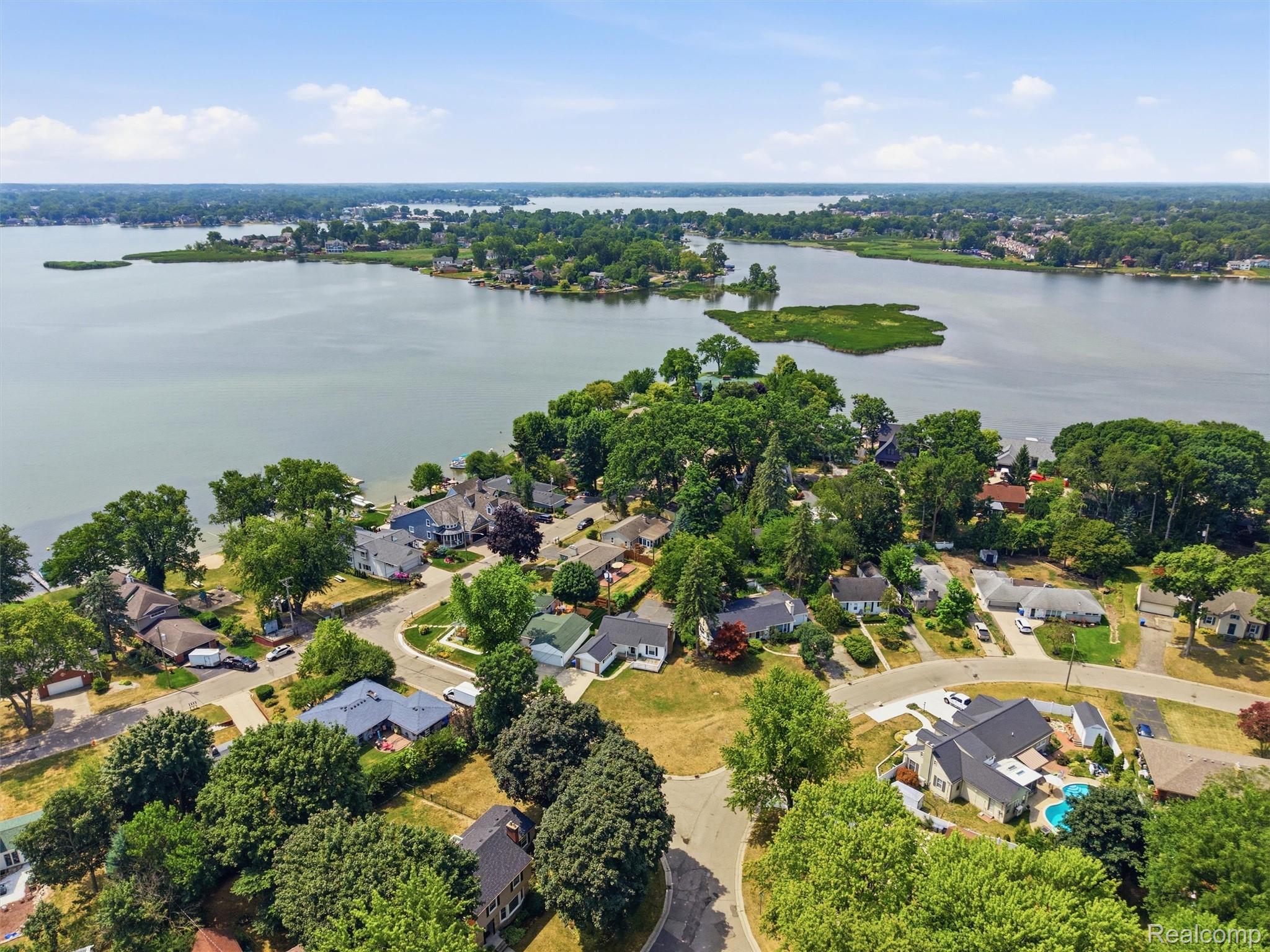 2790 Sylvan Shores Drive
