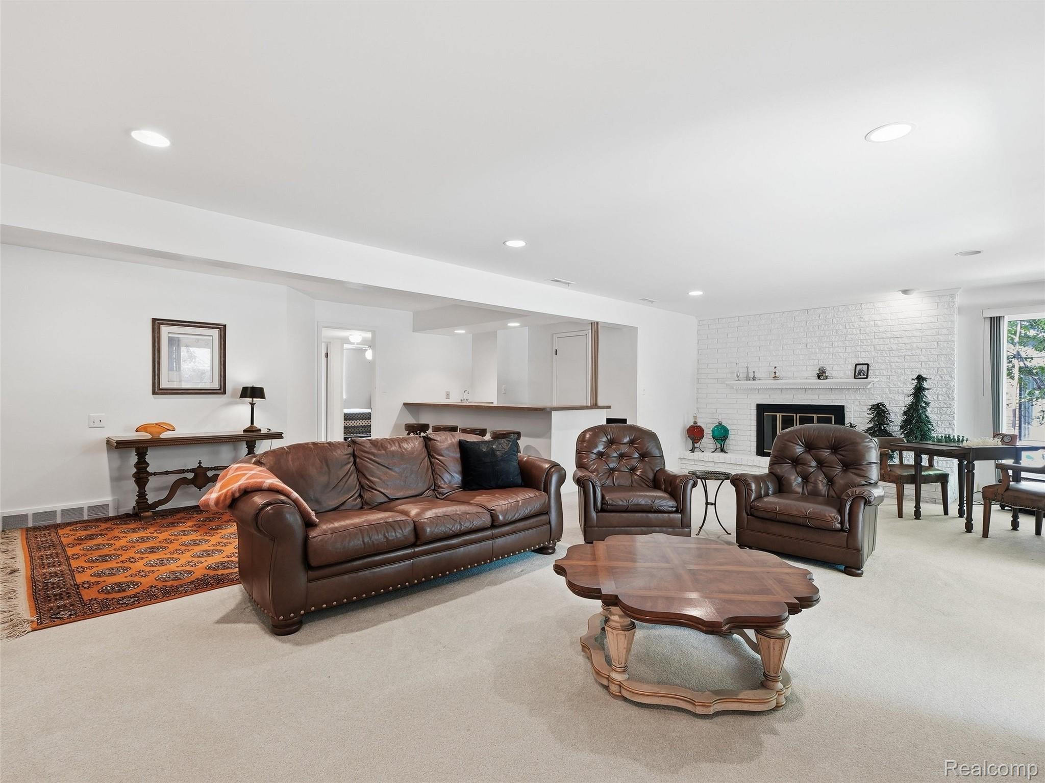 3300 Woodview Lake Road