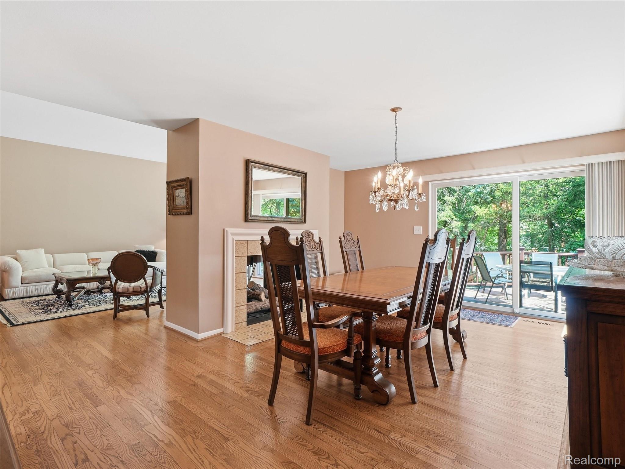 3300 Woodview Lake Road
