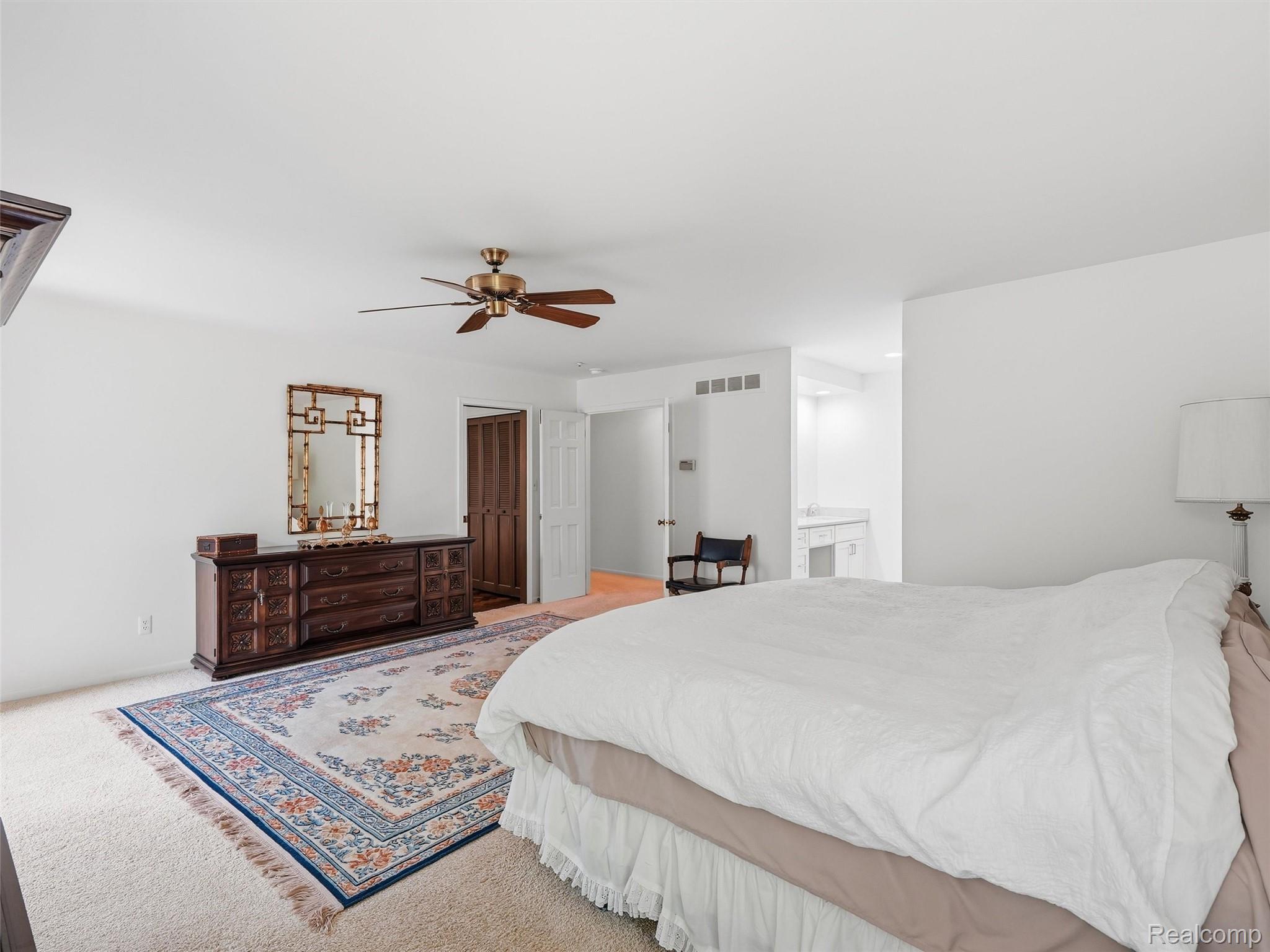 3300 Woodview Lake Road