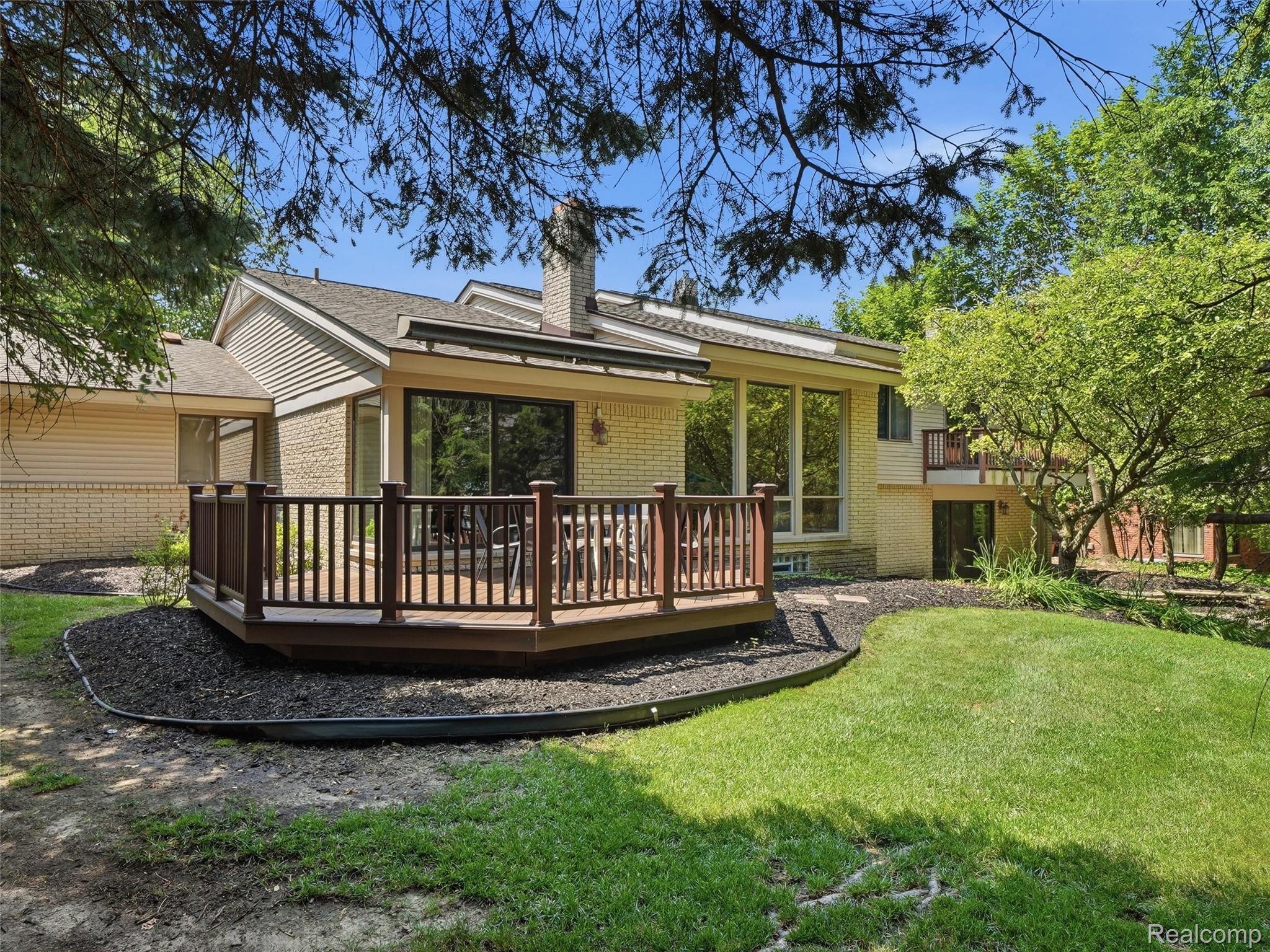 3300 Woodview Lake Road