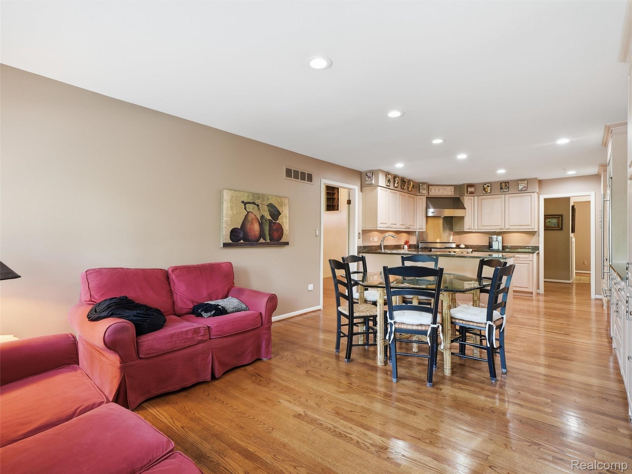 3300 Woodview Lake Road