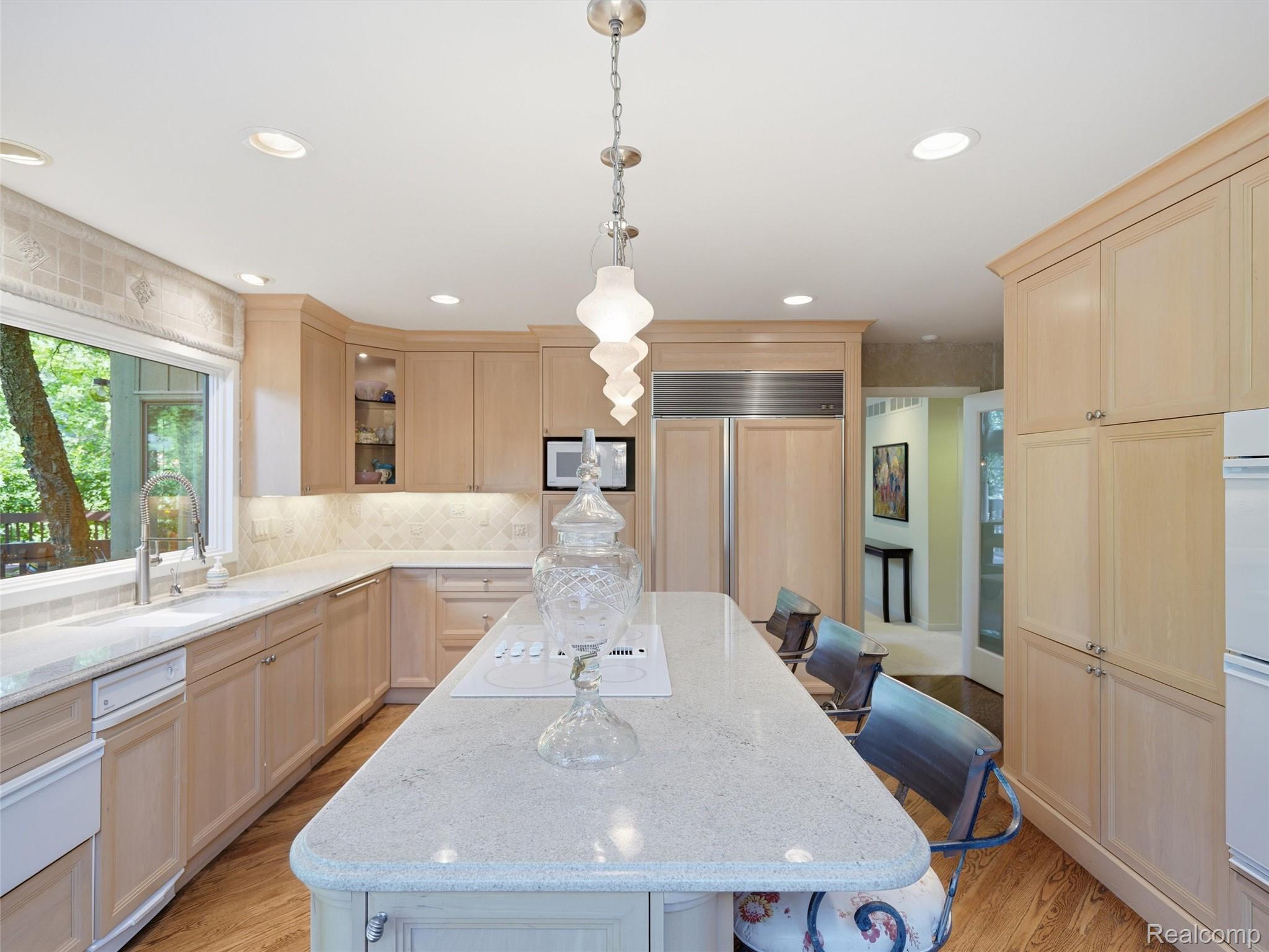 4751 Rolling Ridge Road