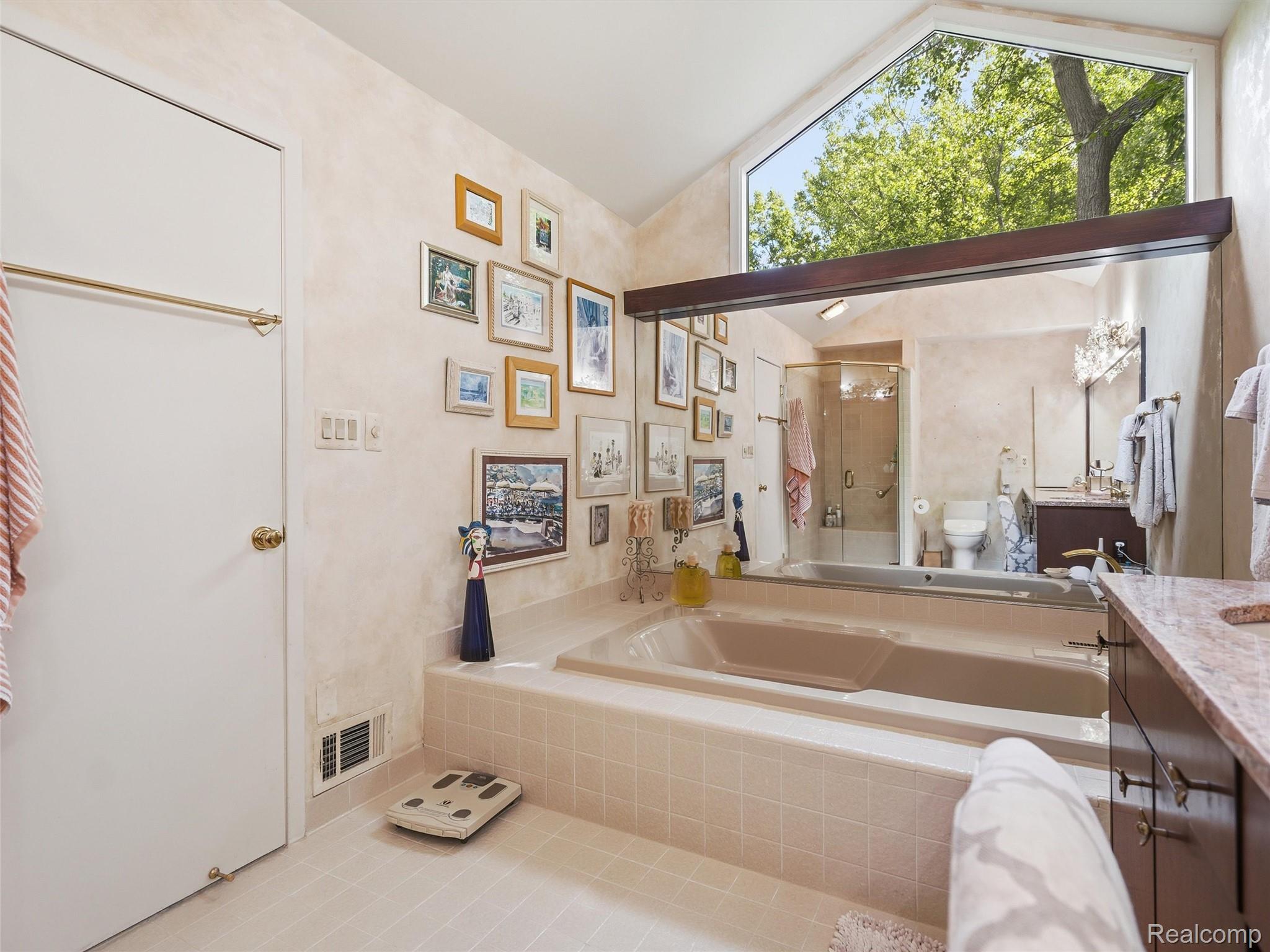 4751 Rolling Ridge Road