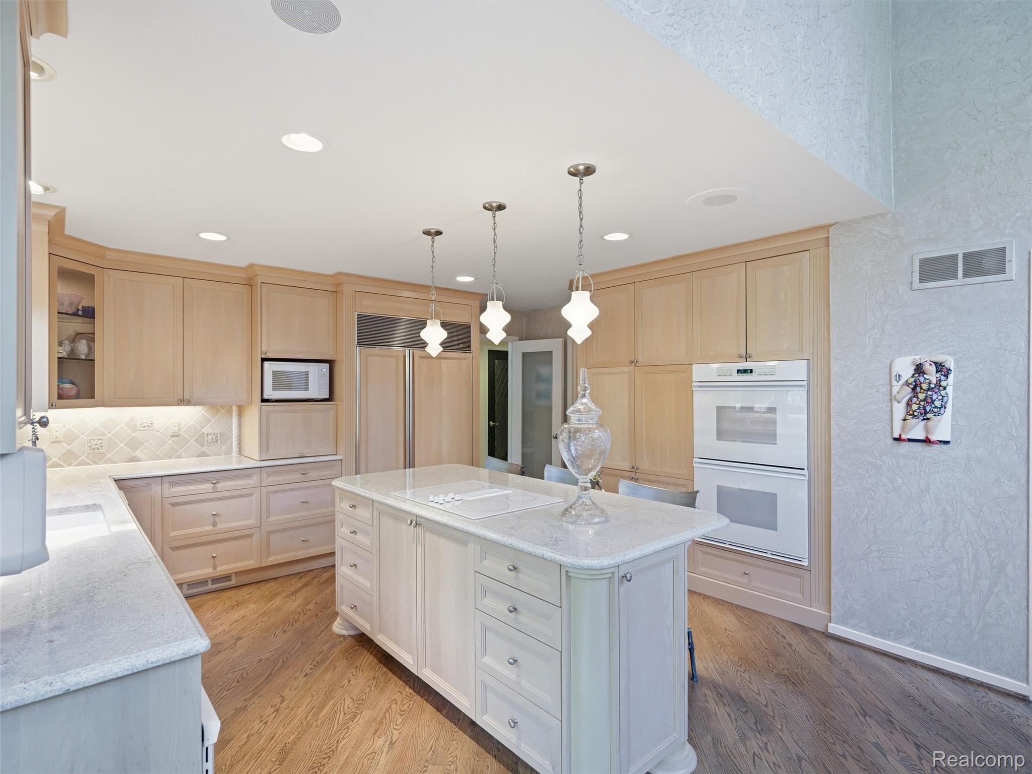 4751 Rolling Ridge Road