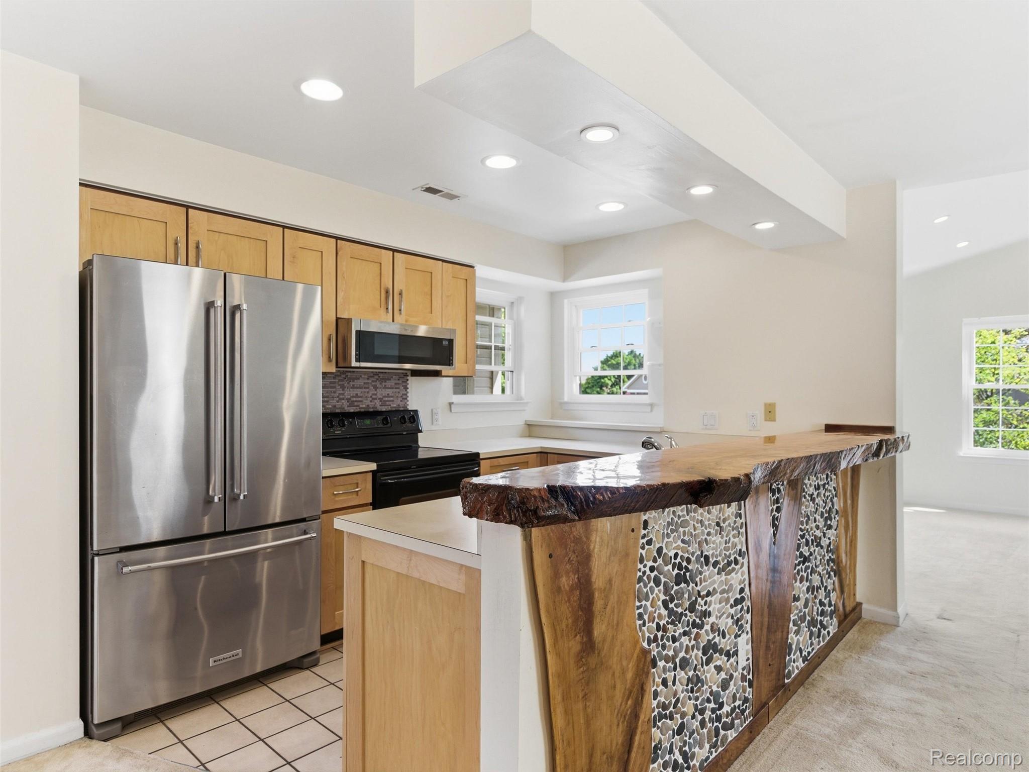 6605 Firestone Court