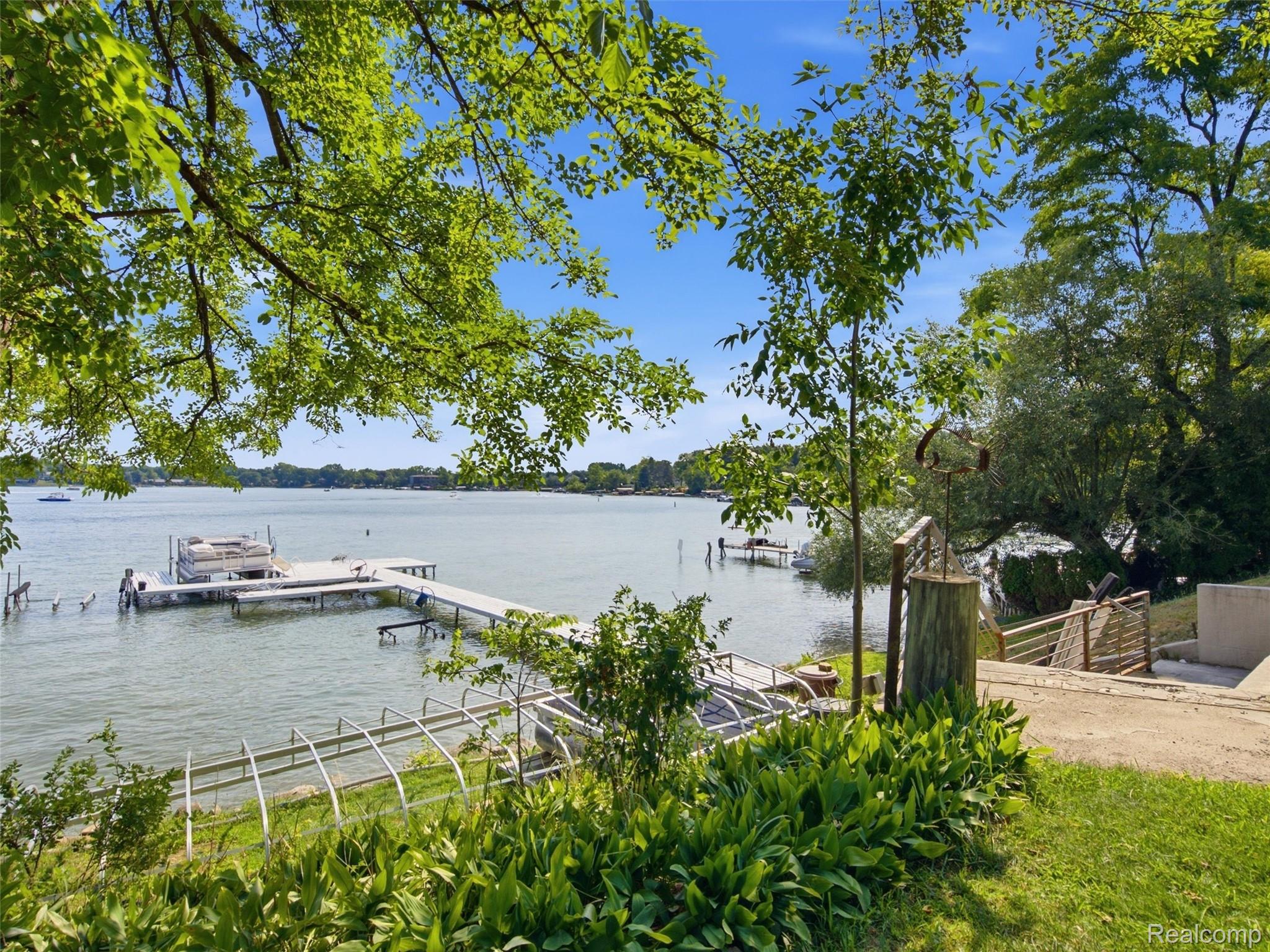 3228 Pine Lake Road