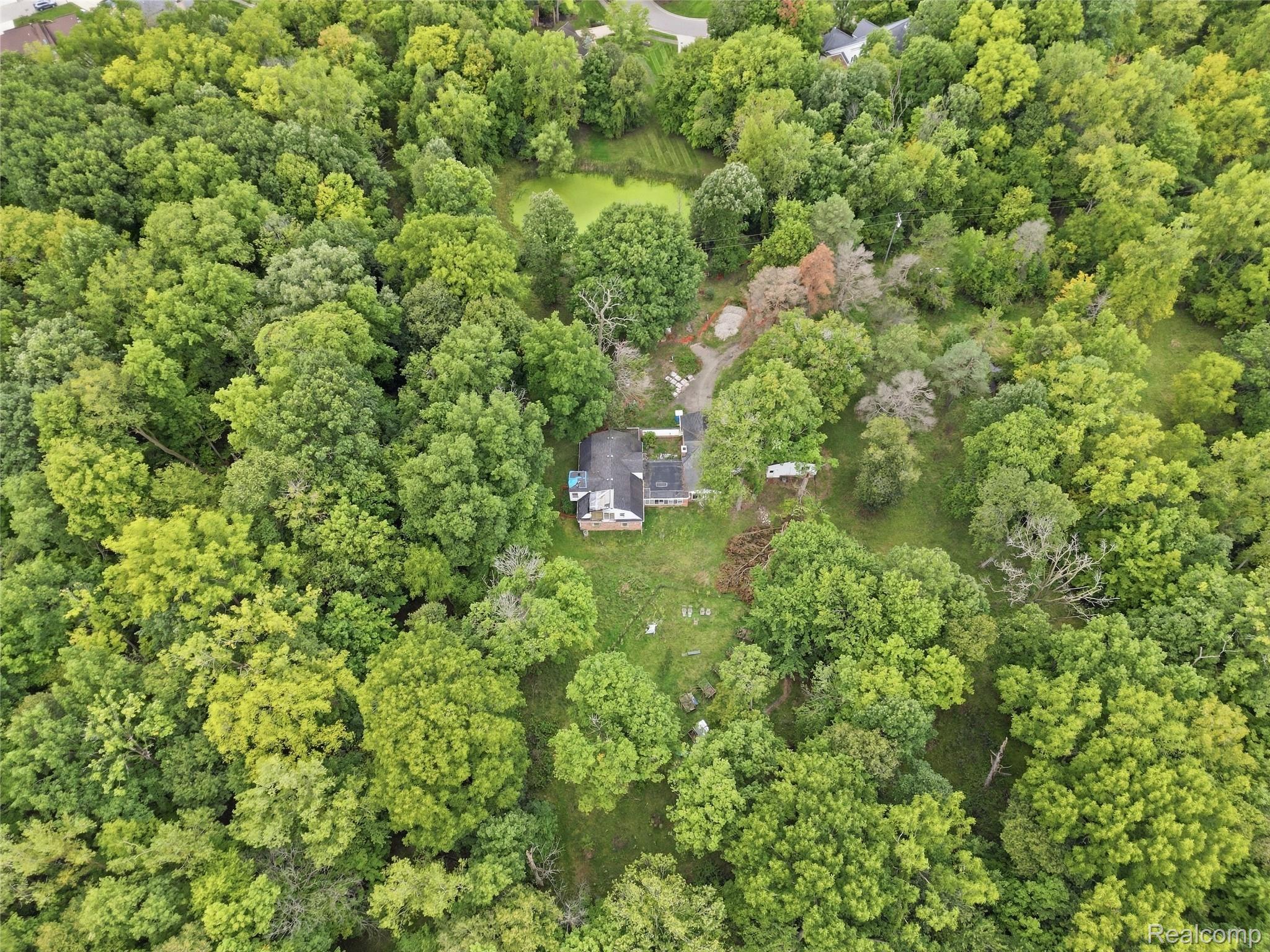 6221 W Maple Road