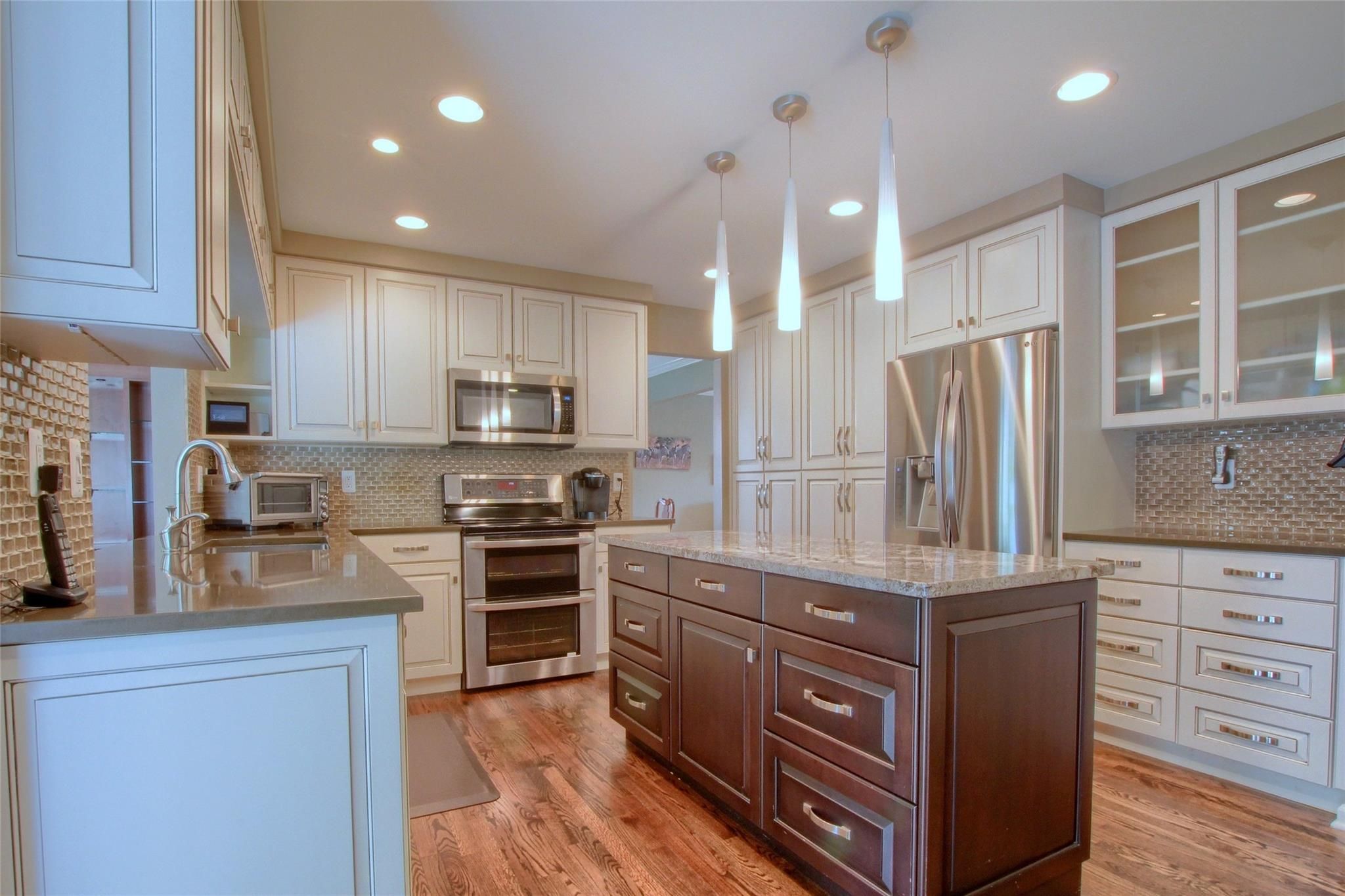 37650 GLENGROVE Drive