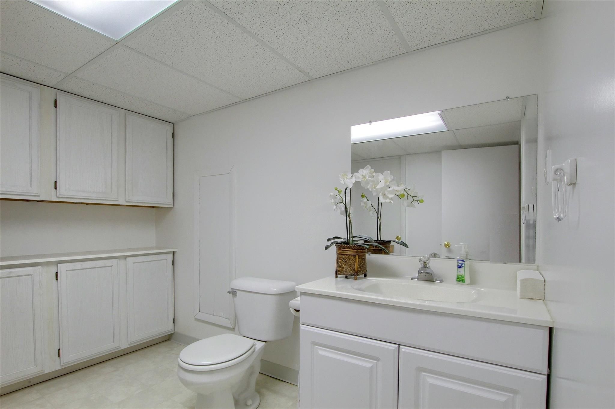 37650 GLENGROVE Drive