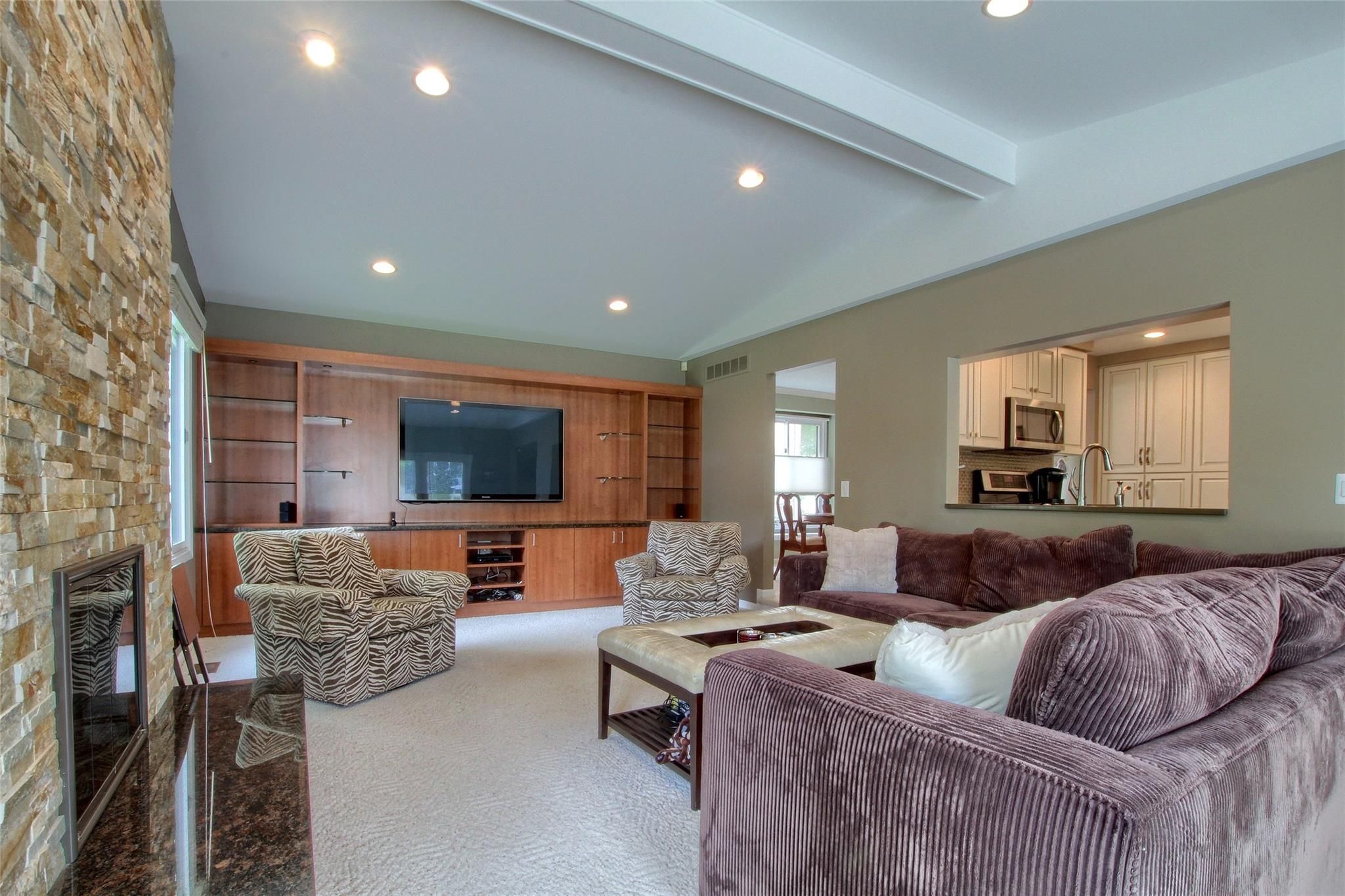 37650 GLENGROVE Drive