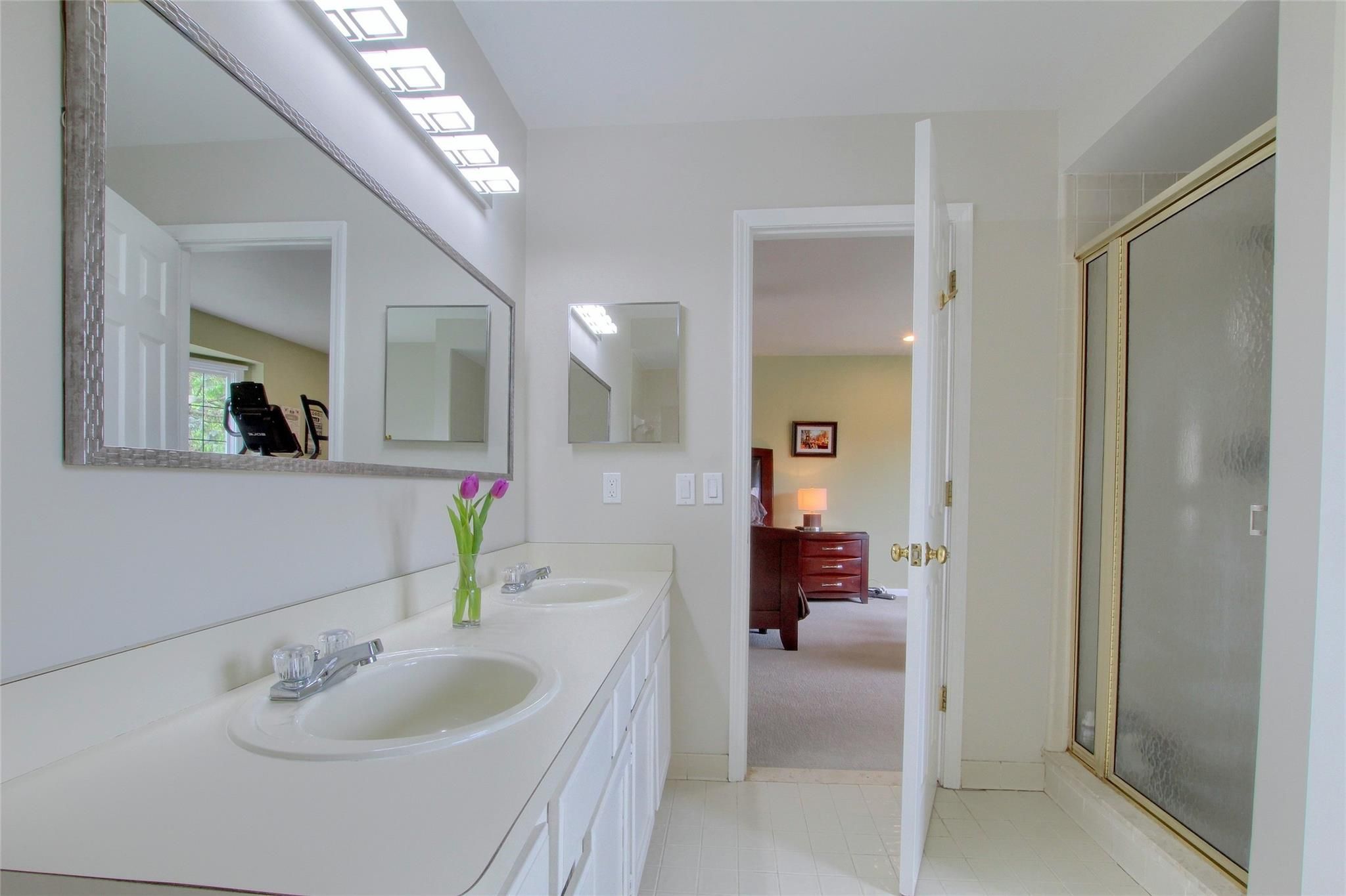 37650 GLENGROVE Drive