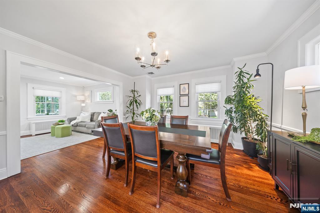 611 Albert Place