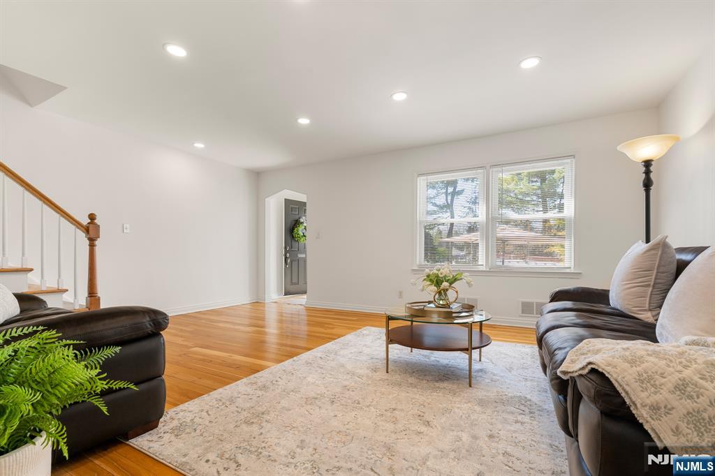 589 Beverly Road