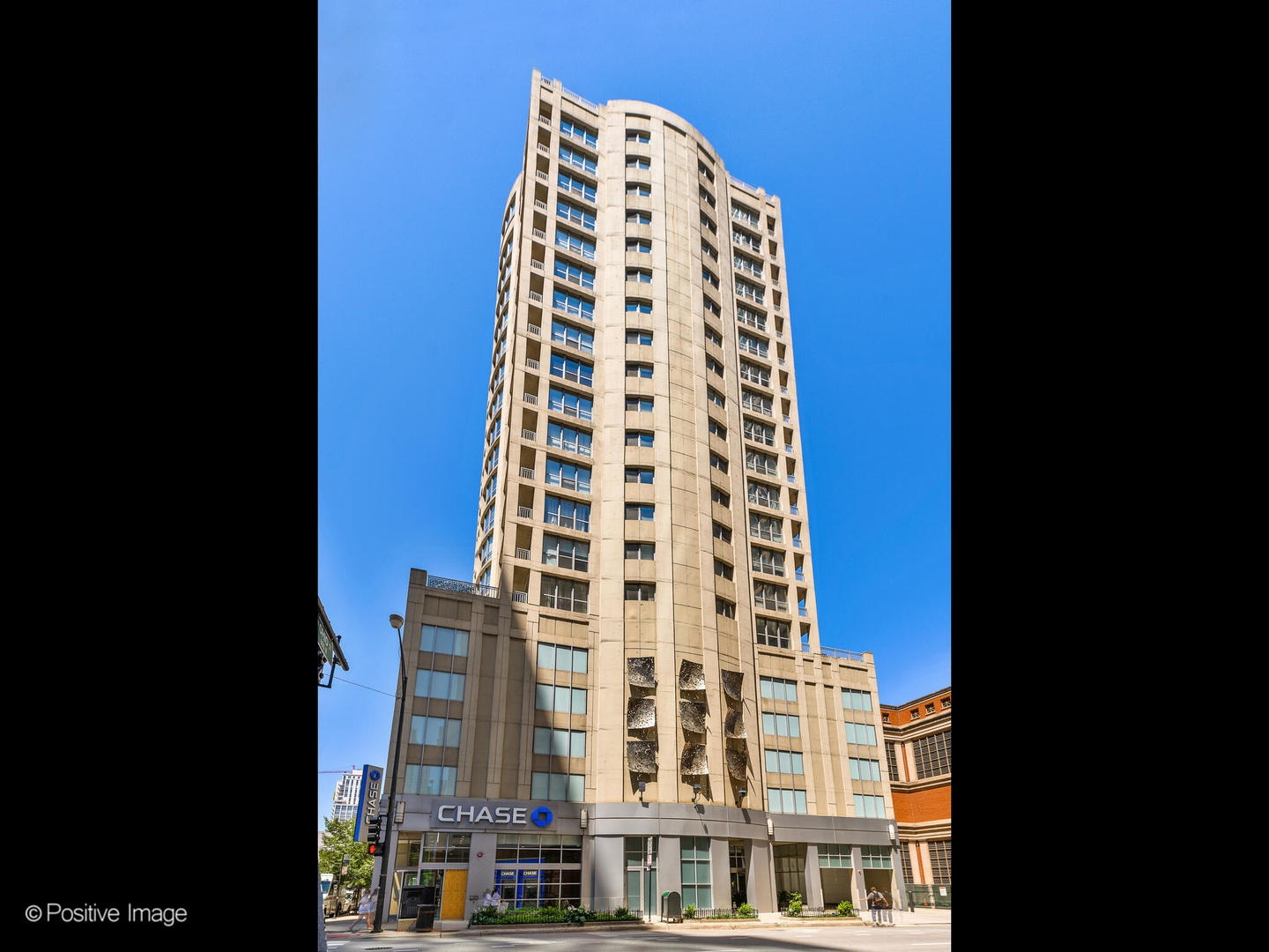 600 N Dearborn Street Unit: 1705