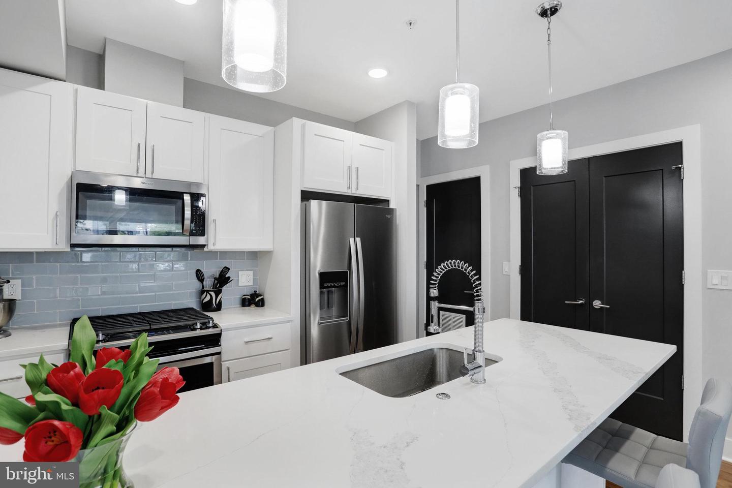 515 Montana Ave NE #1