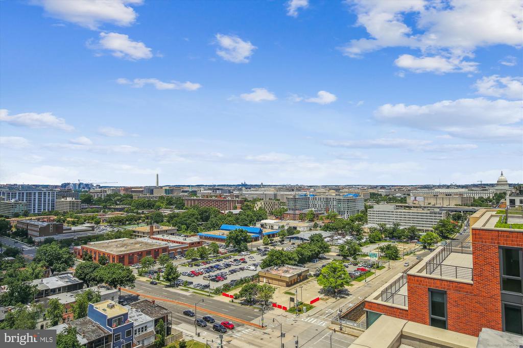 1211 VAN ST SE #602