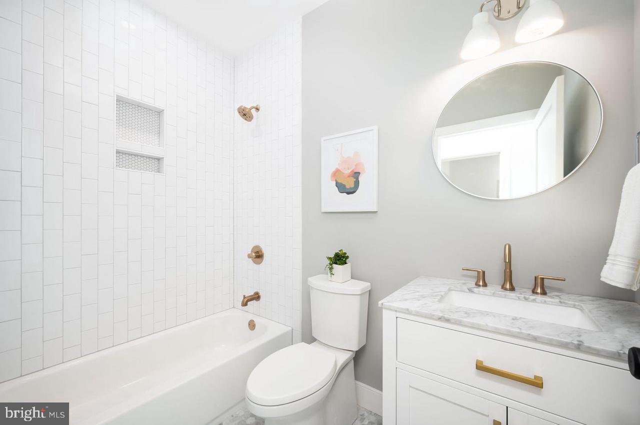 1317 11TH STREET NW 8