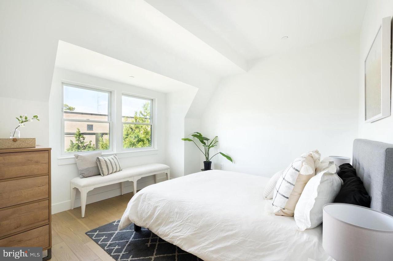 1317 11TH STREET NW 8