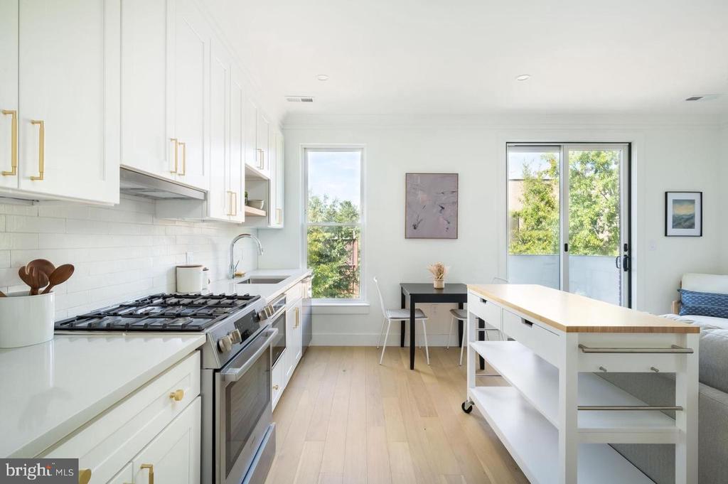 1317 11TH STREET NW 8
