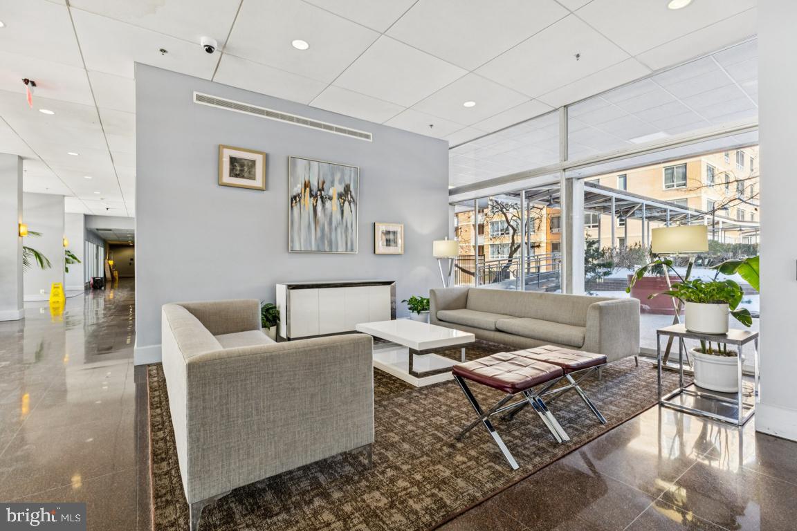 355 I STREET SW 501
