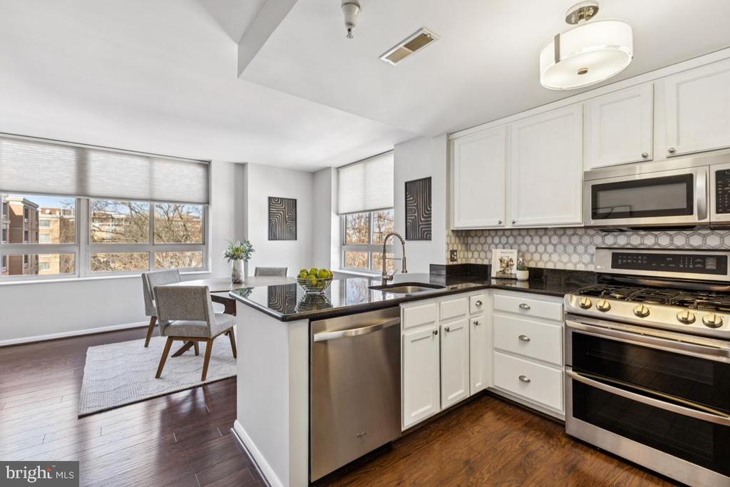 355 I STREET SW 501
