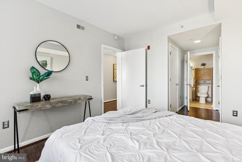 355 I STREET SW 501