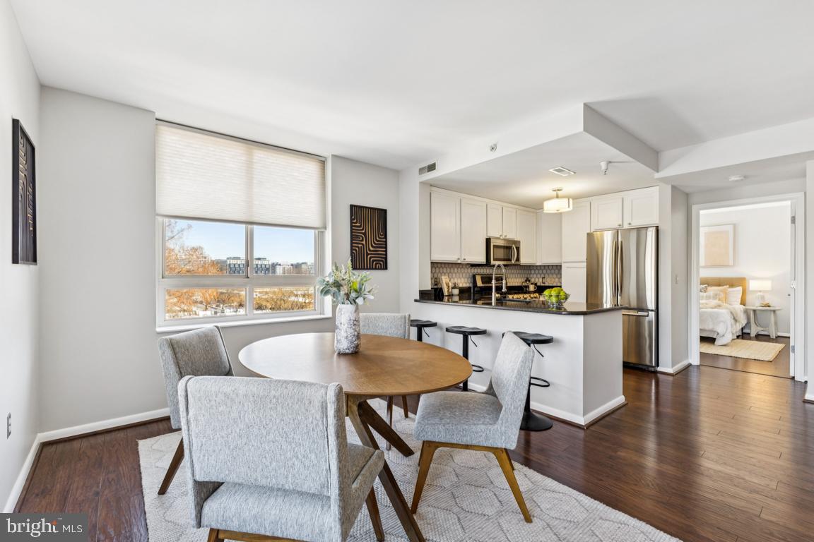 355 I STREET SW 501