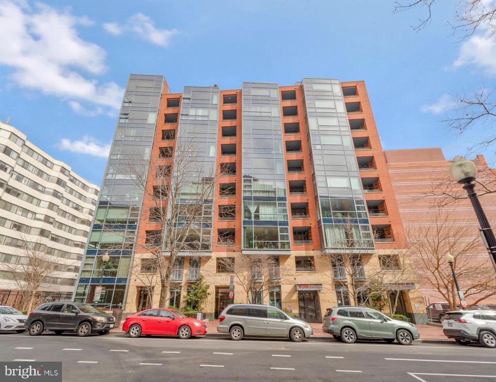 1117 10TH STREET NW Unit: 505