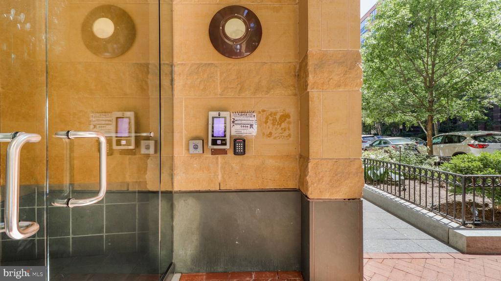 1117 10TH STREET NW Unit: 505