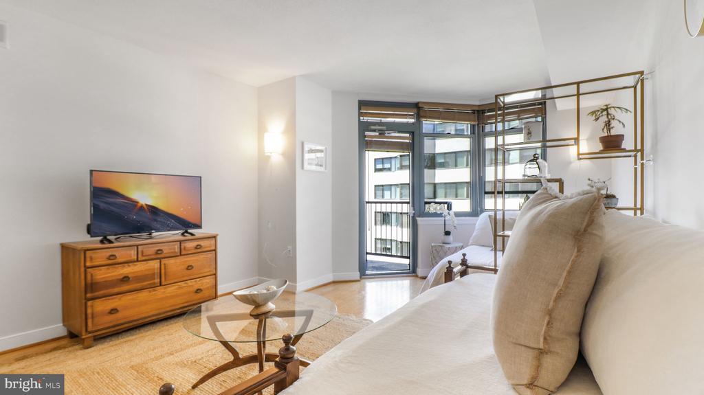 1117 10TH STREET NW Unit: 505