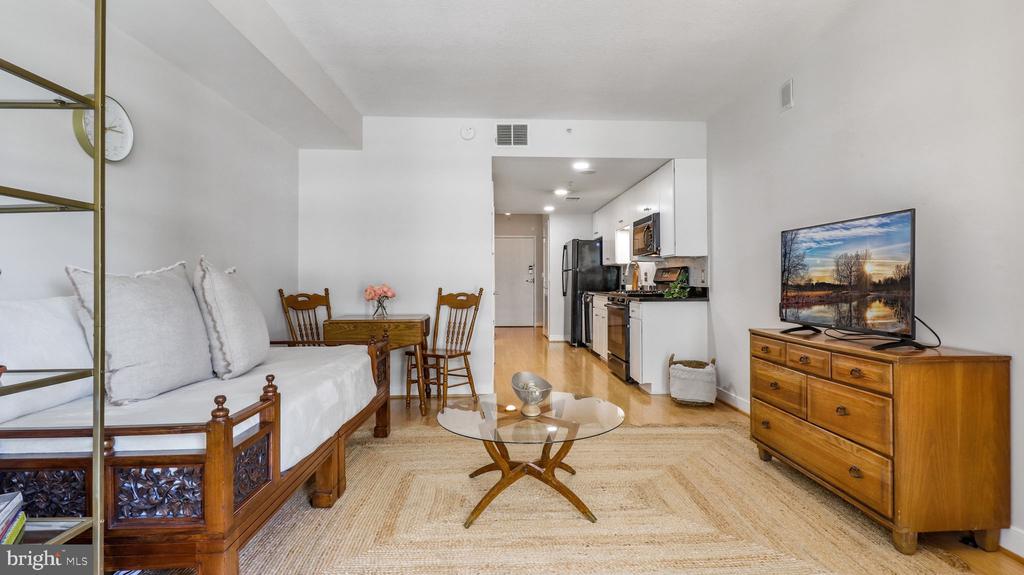 1117 10TH STREET NW Unit: 505