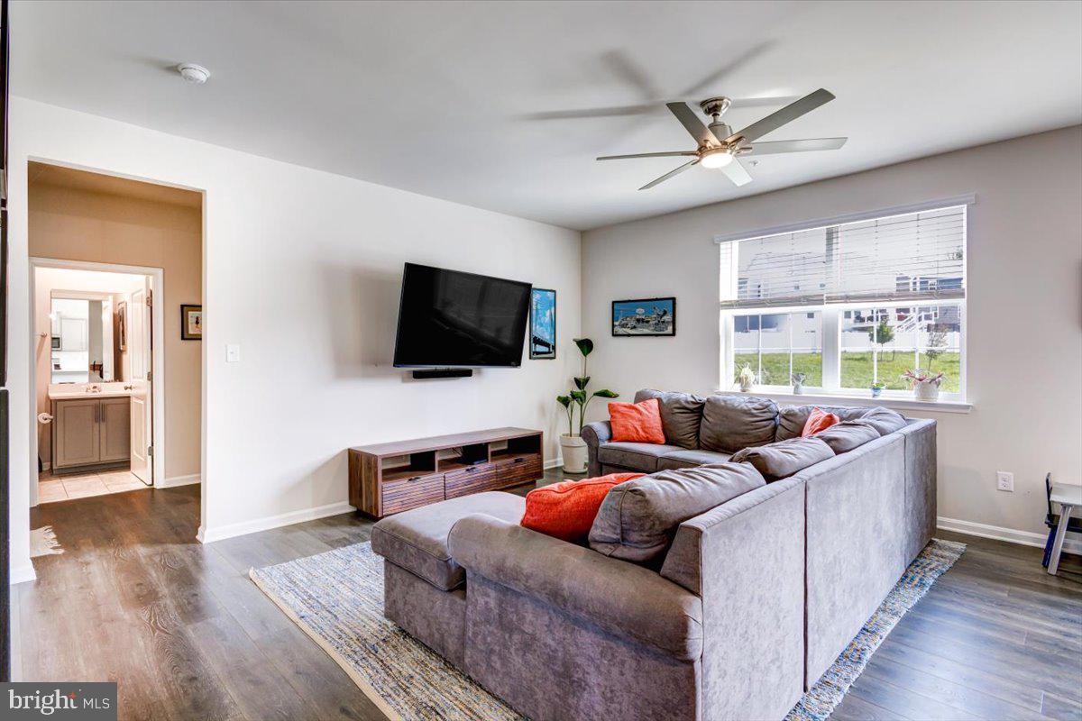 2768 Golden Aster Pl