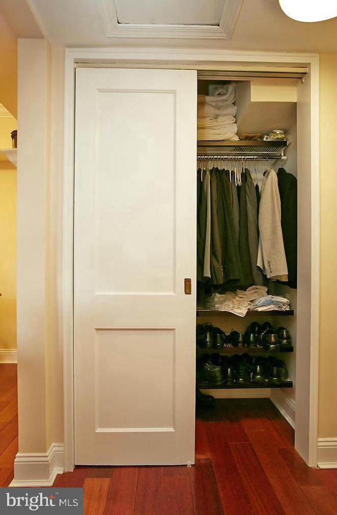 4225 N Henderson Rd #304