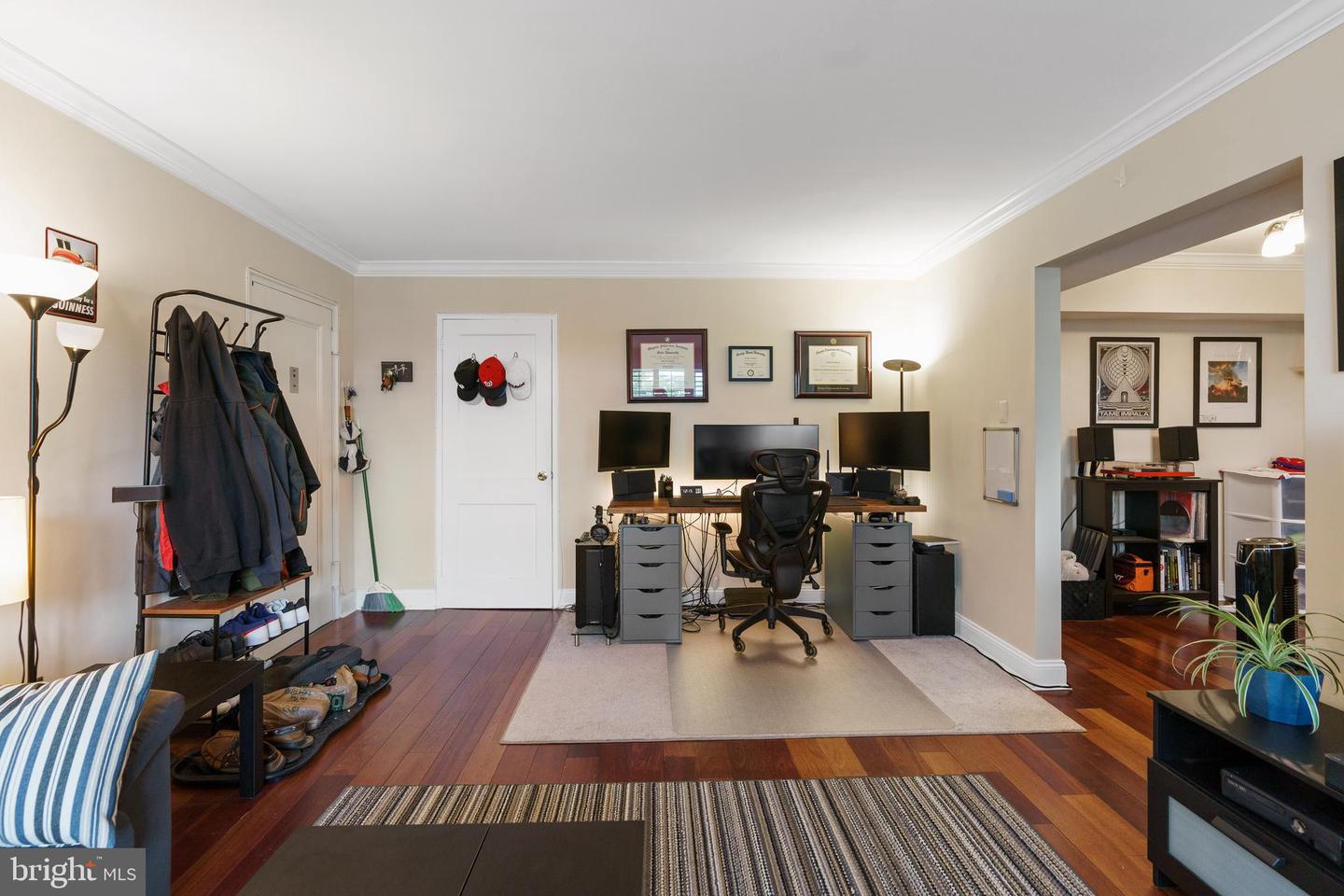 4225 N Henderson Rd #304