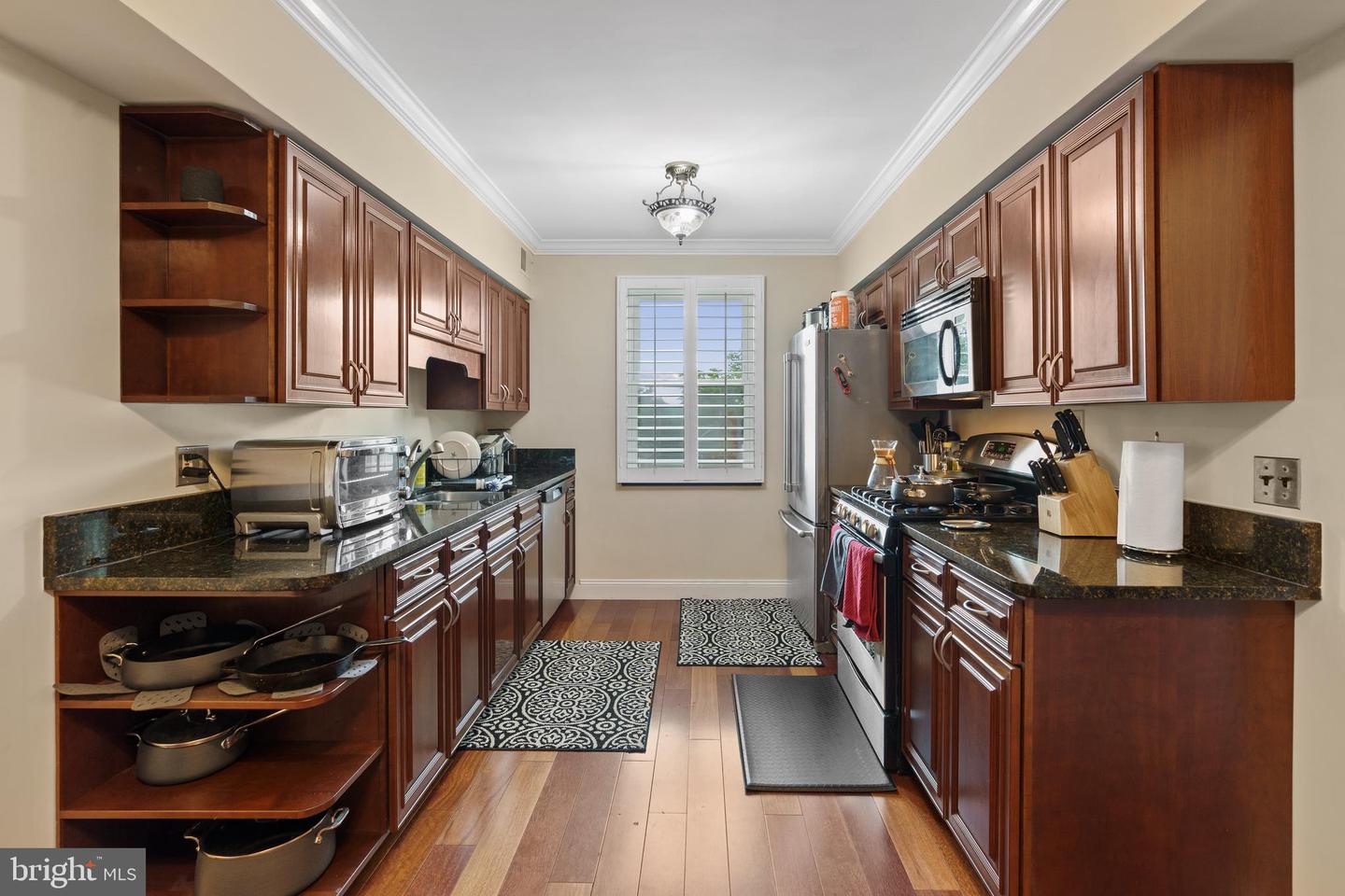 4225 N Henderson Rd #304