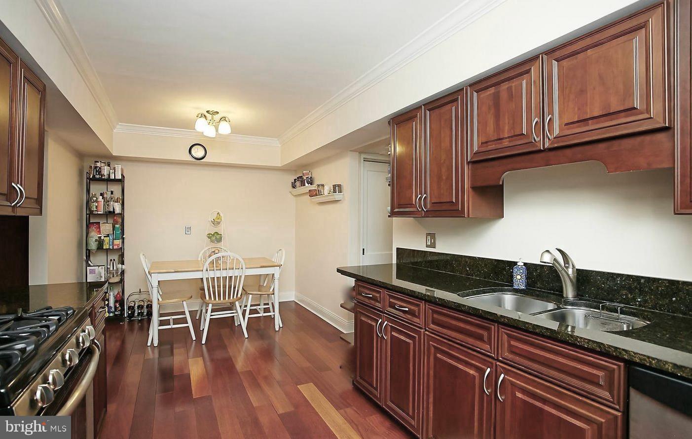 4225 N Henderson Rd #304