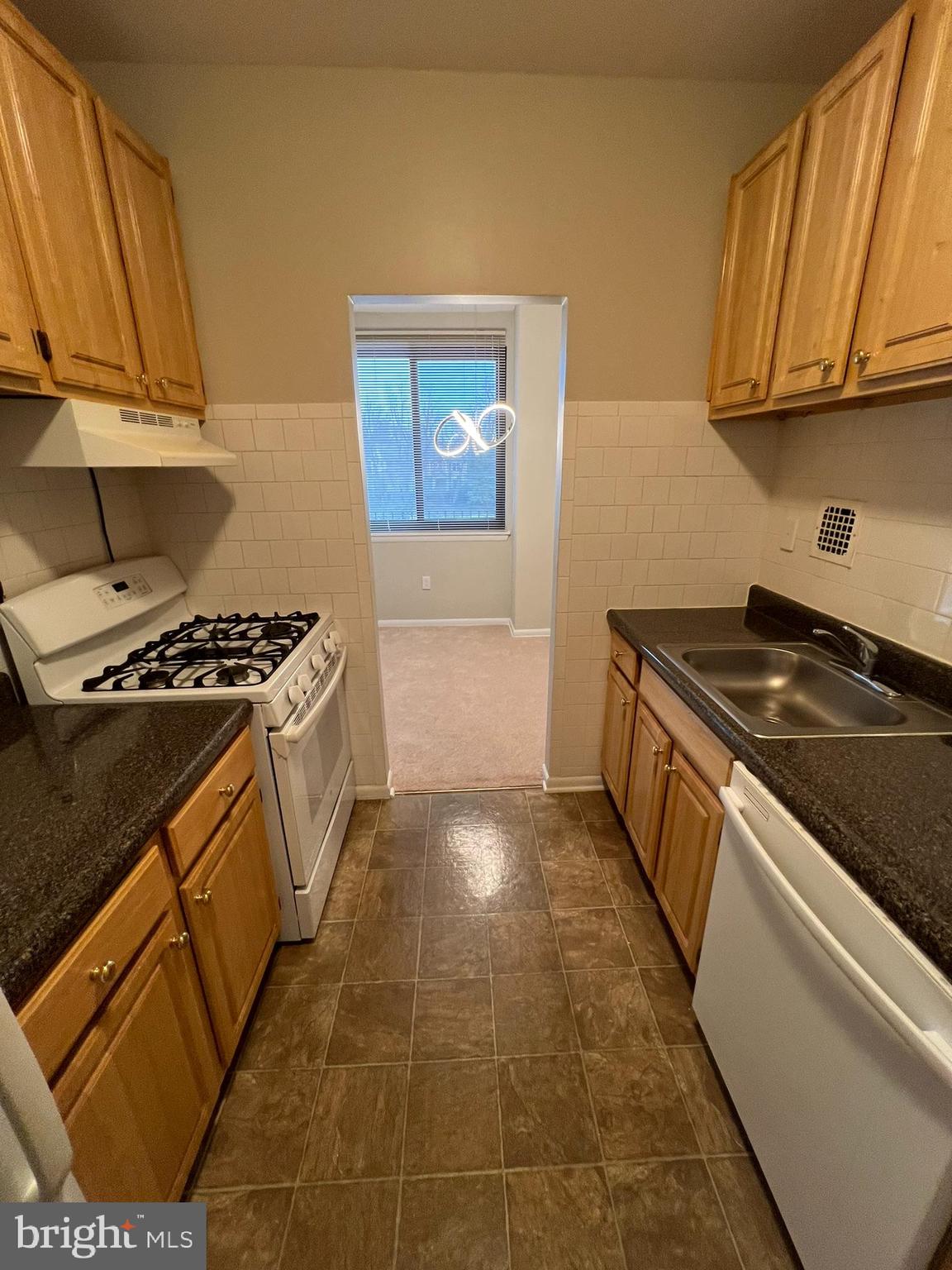 4401 CHERRY HILL RD #12