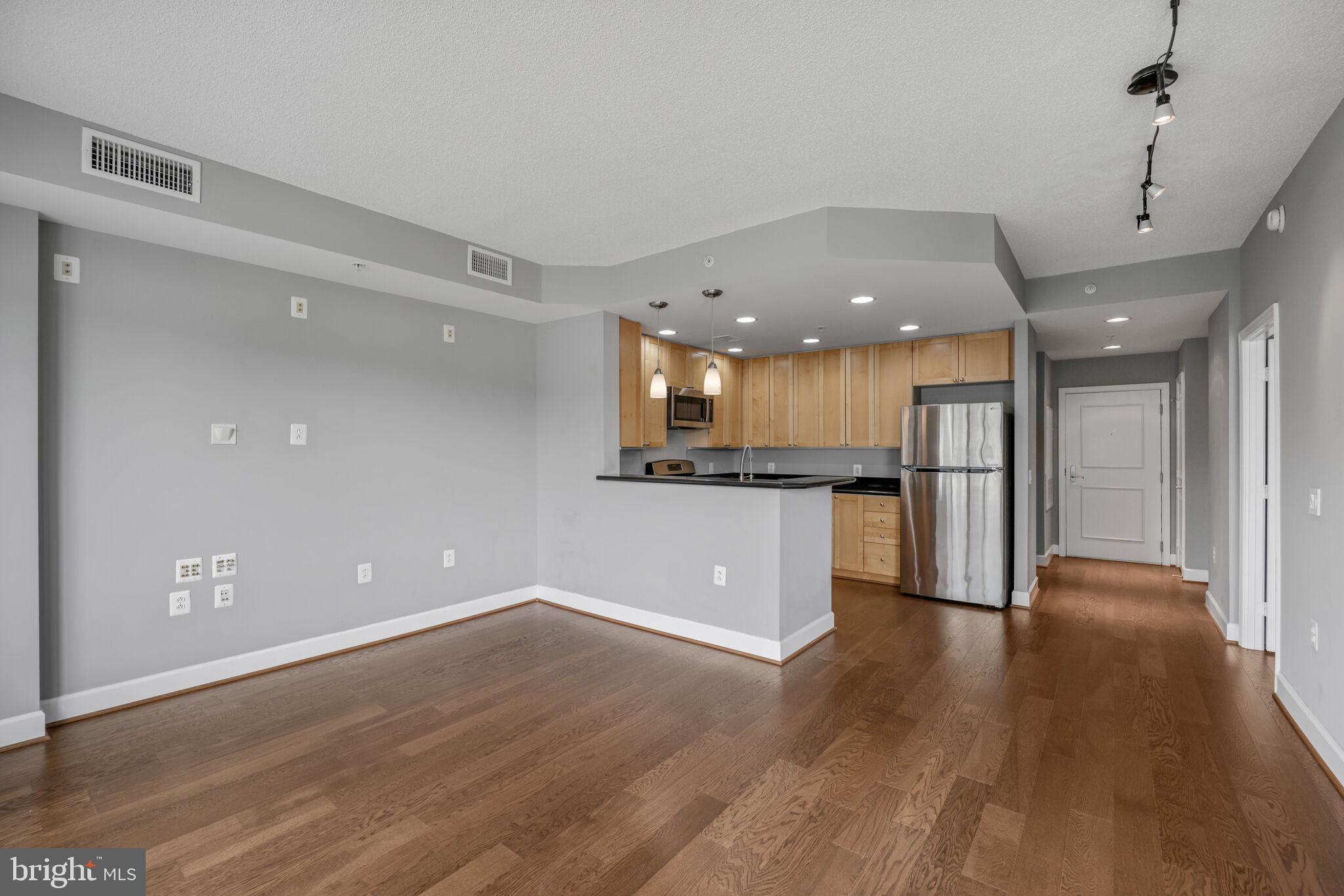 3600 S GLEBE ROAD 613W