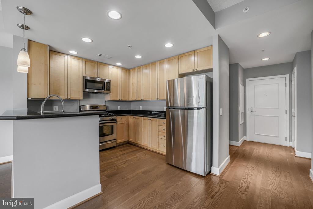 3600 S GLEBE ROAD 613W