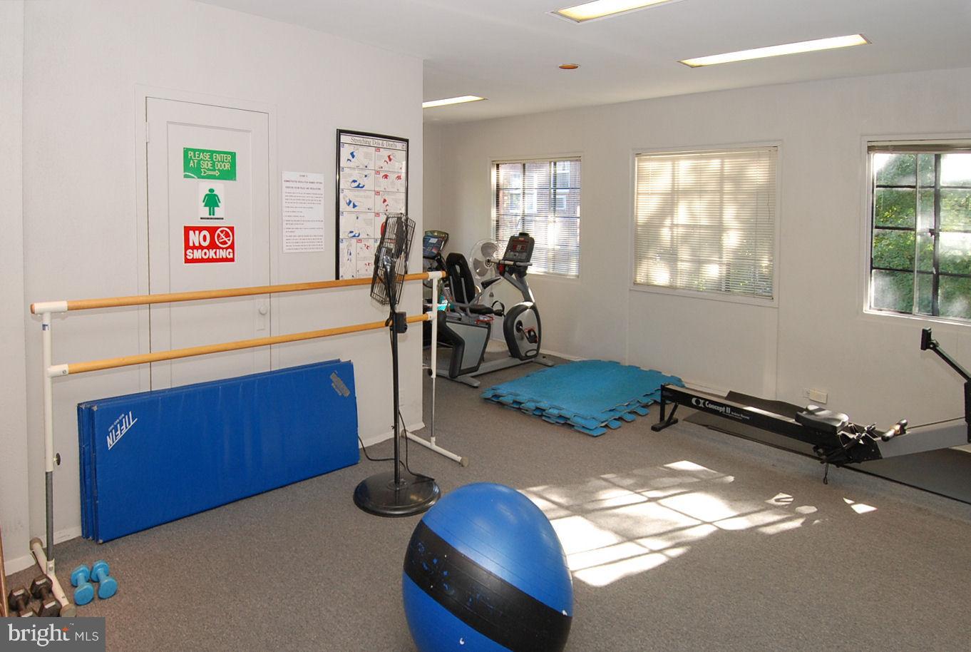 3363 Martha Custis Dr