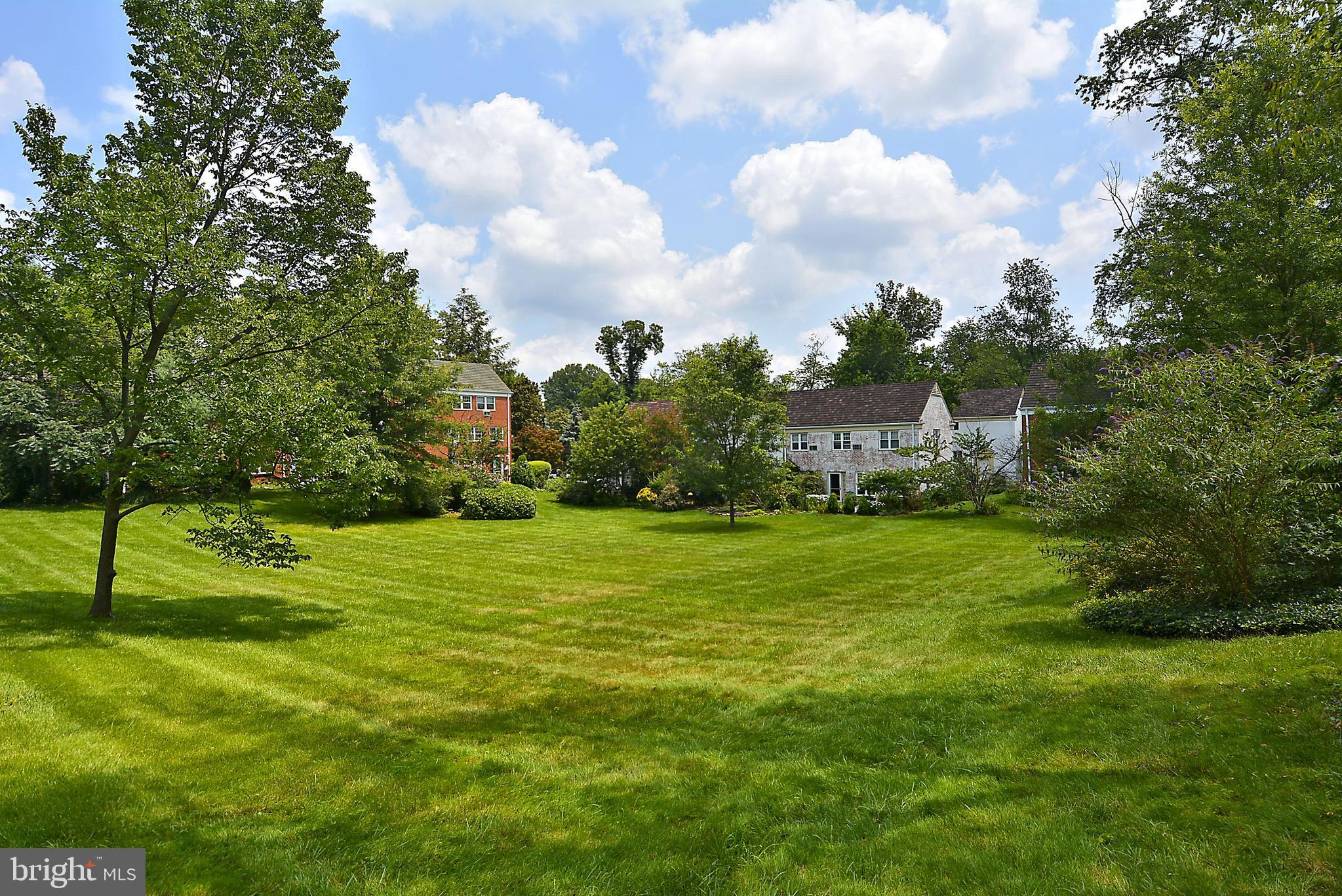 3363 Martha Custis Dr