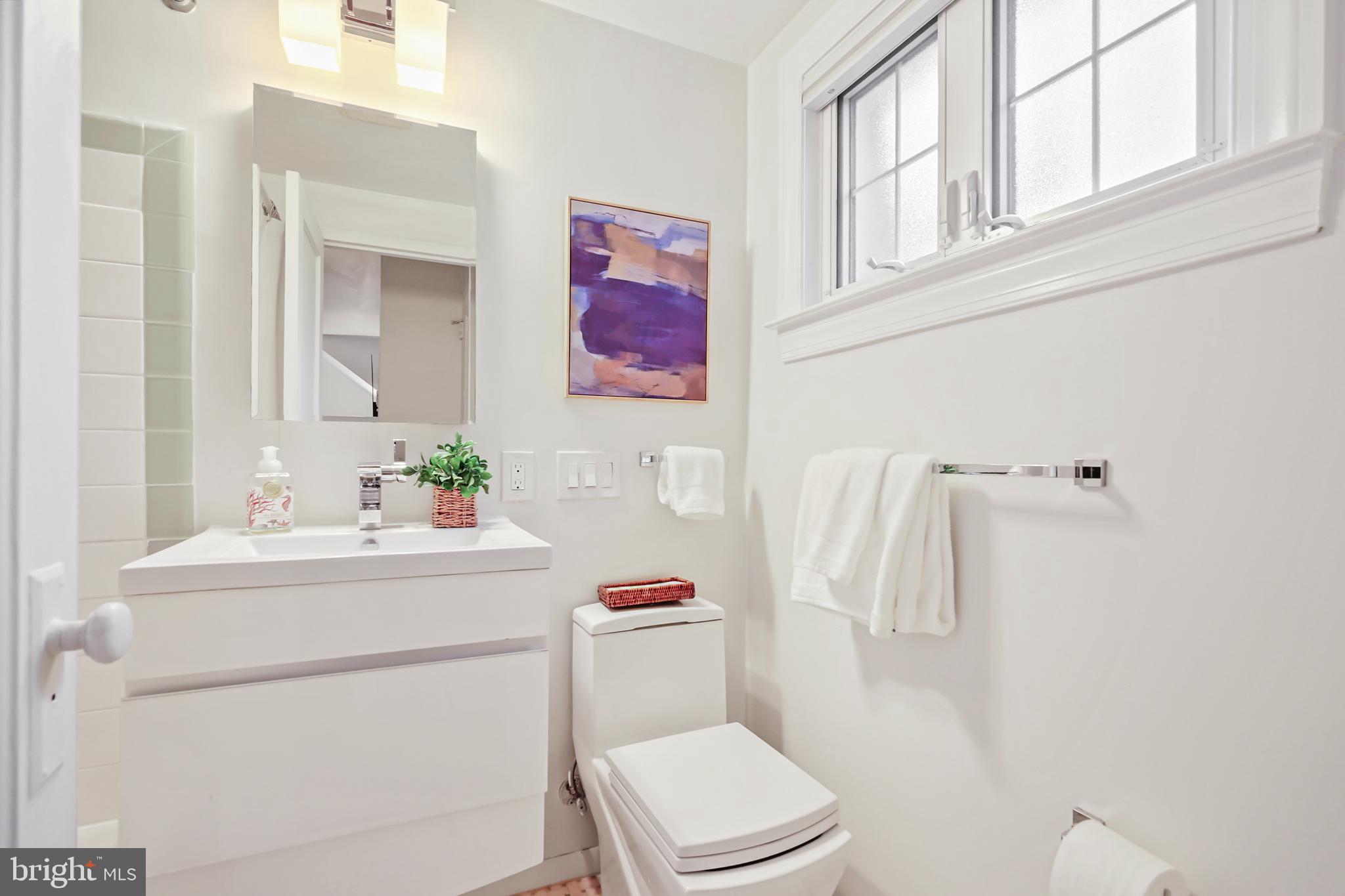 3363 Martha Custis Dr