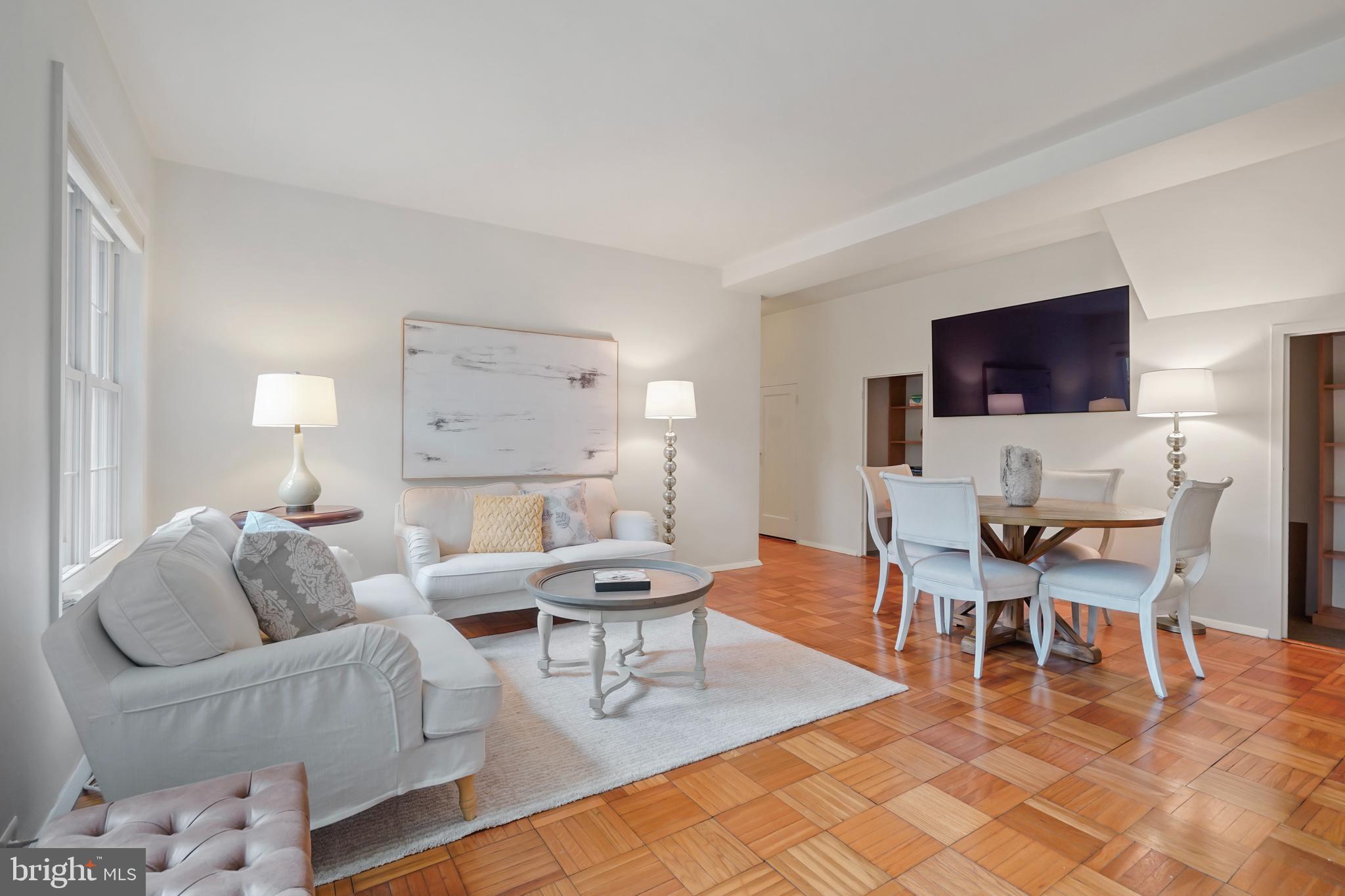 3363 Martha Custis Dr