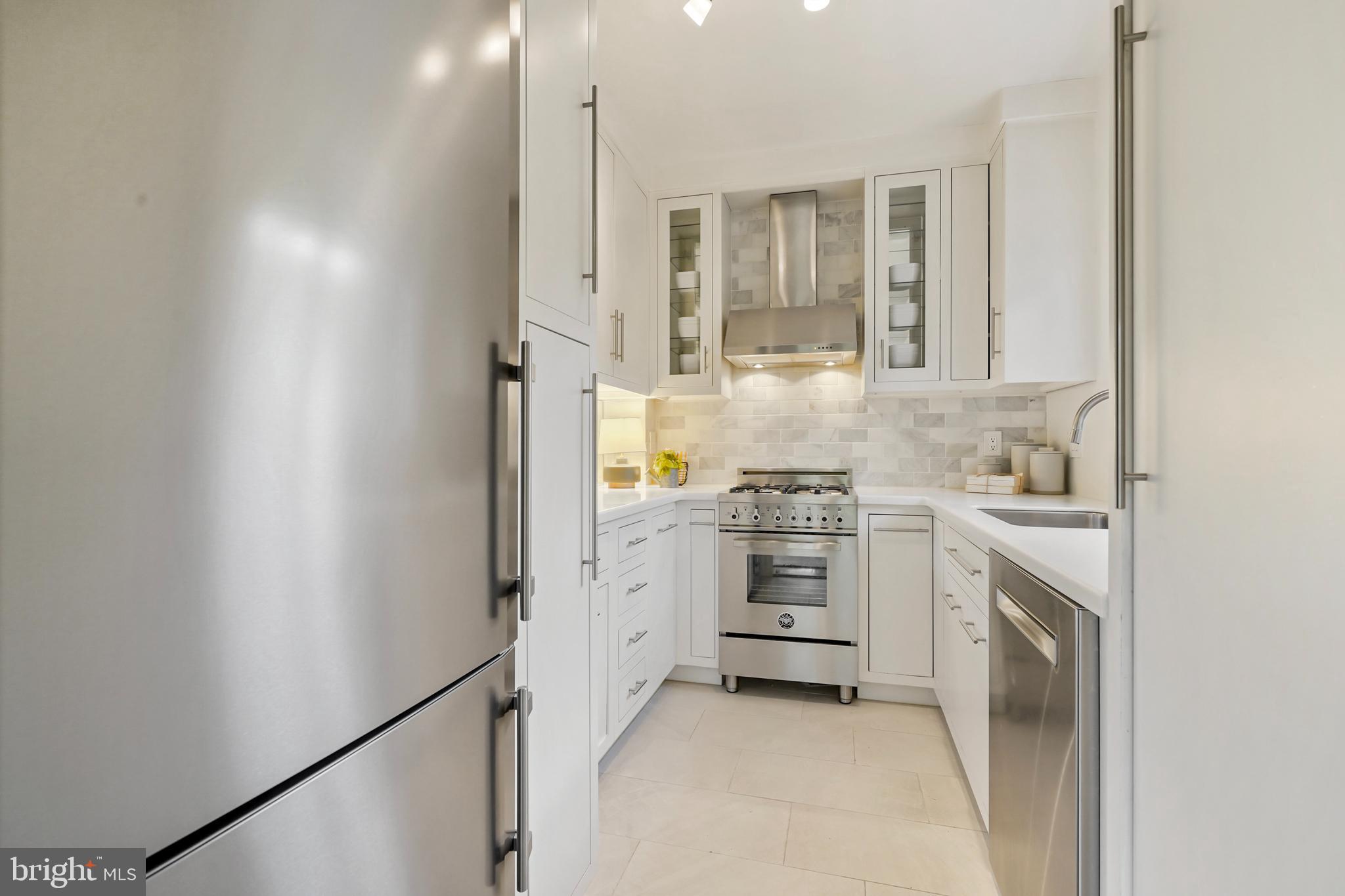 3363 Martha Custis Dr