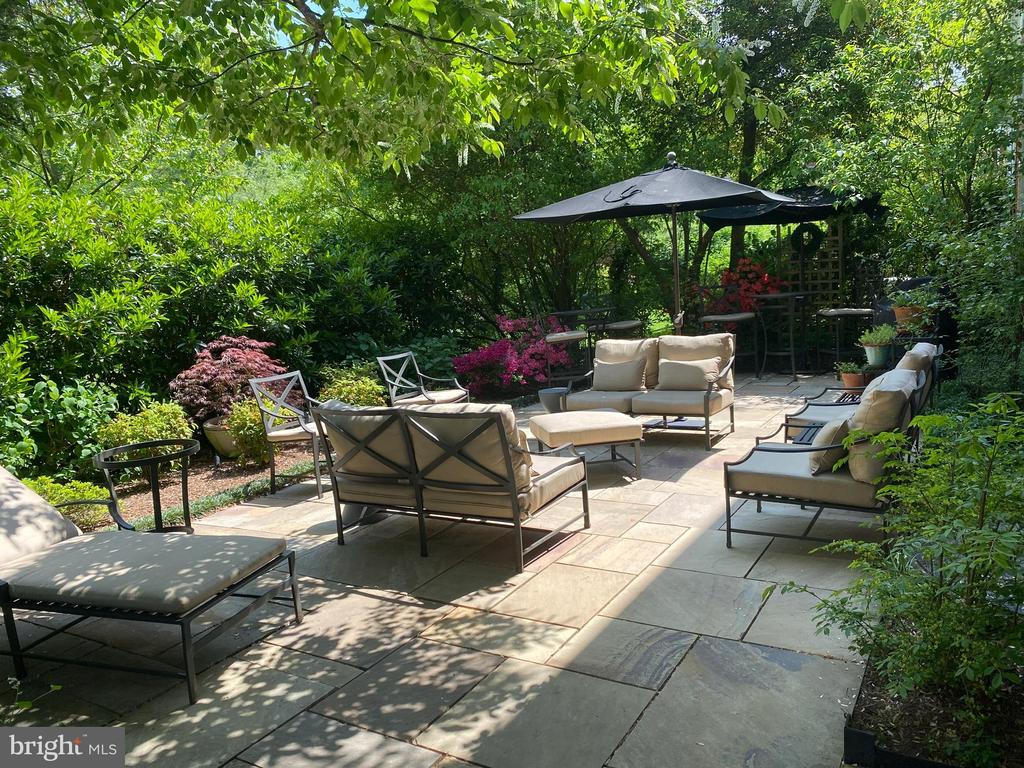 3363 MARTHA CUSTIS DRIVE