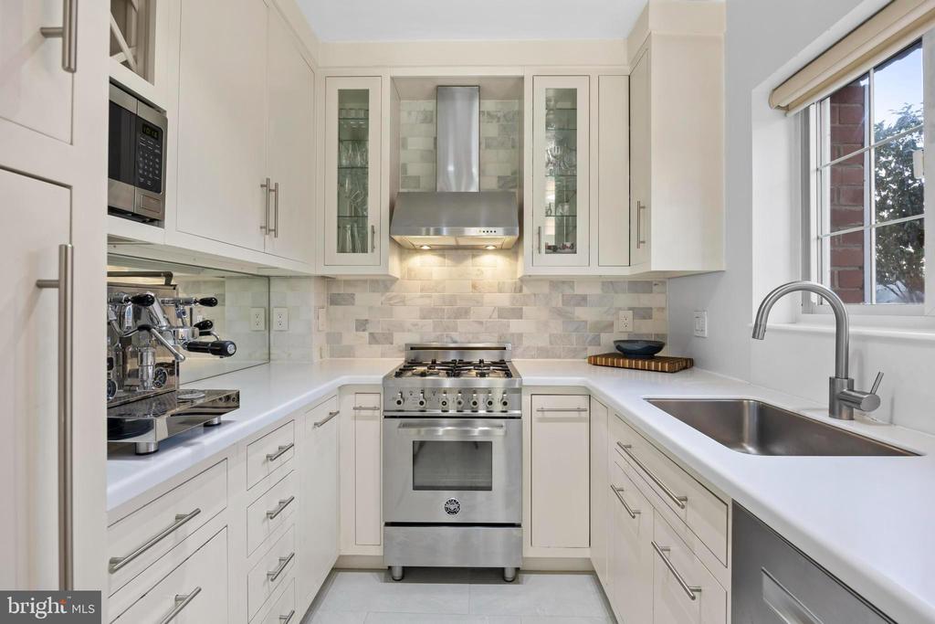 3363 MARTHA CUSTIS DRIVE